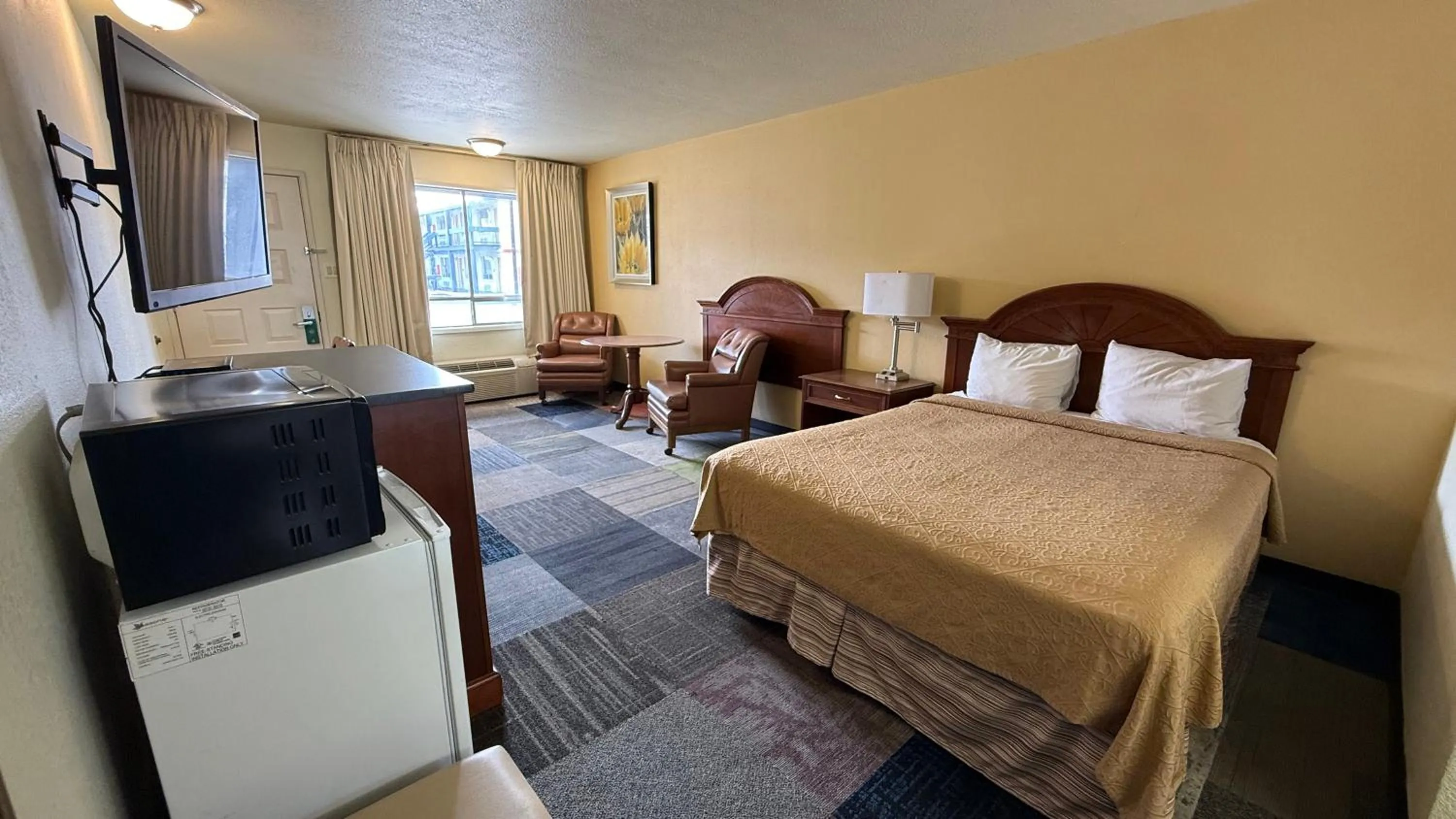 Bed in Thunderbird Motel