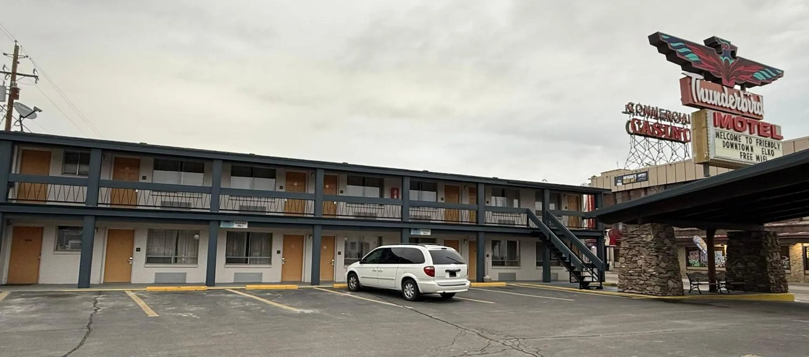 Property building in Thunderbird Motel