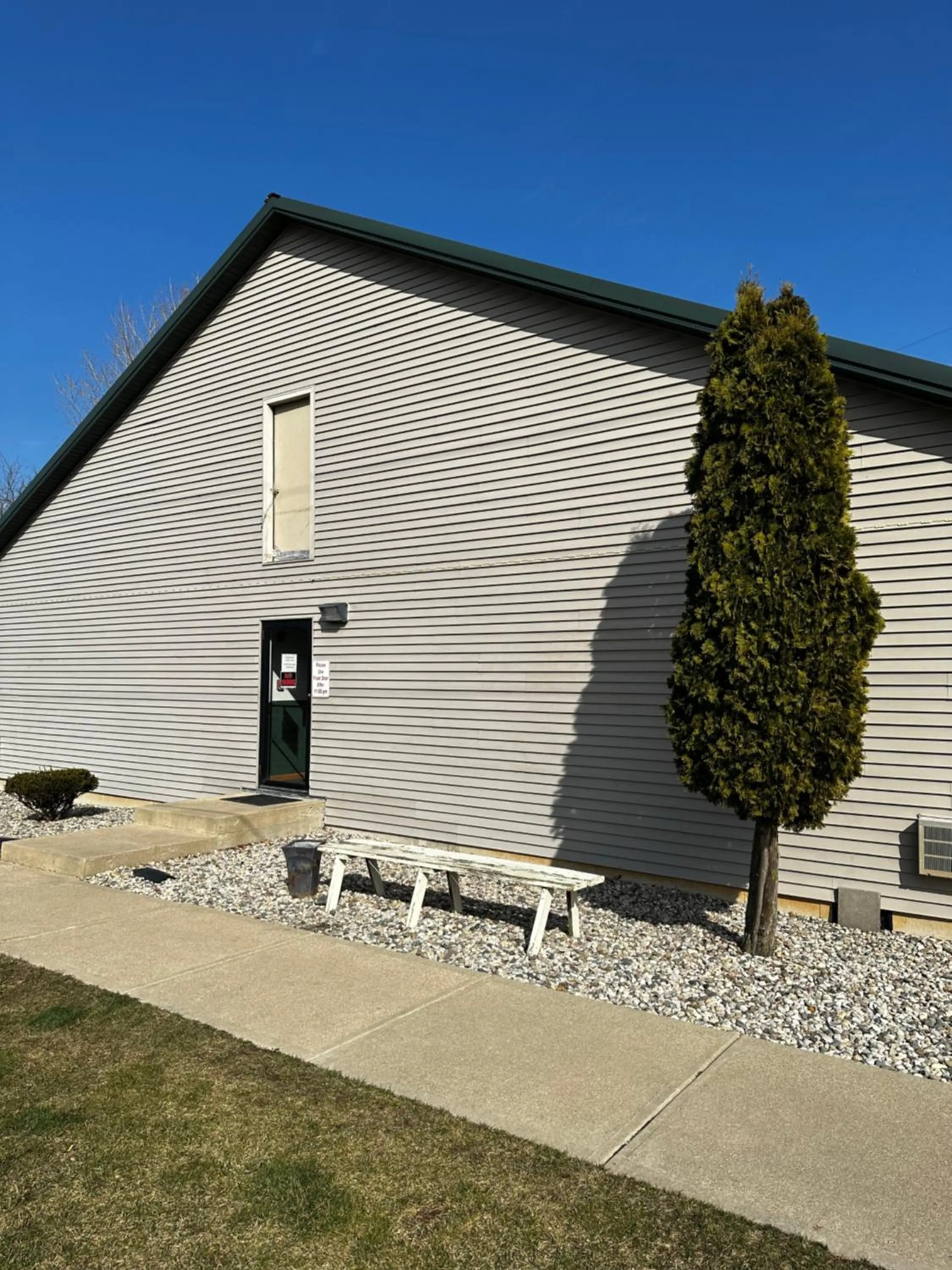 Property building in Attica Inn