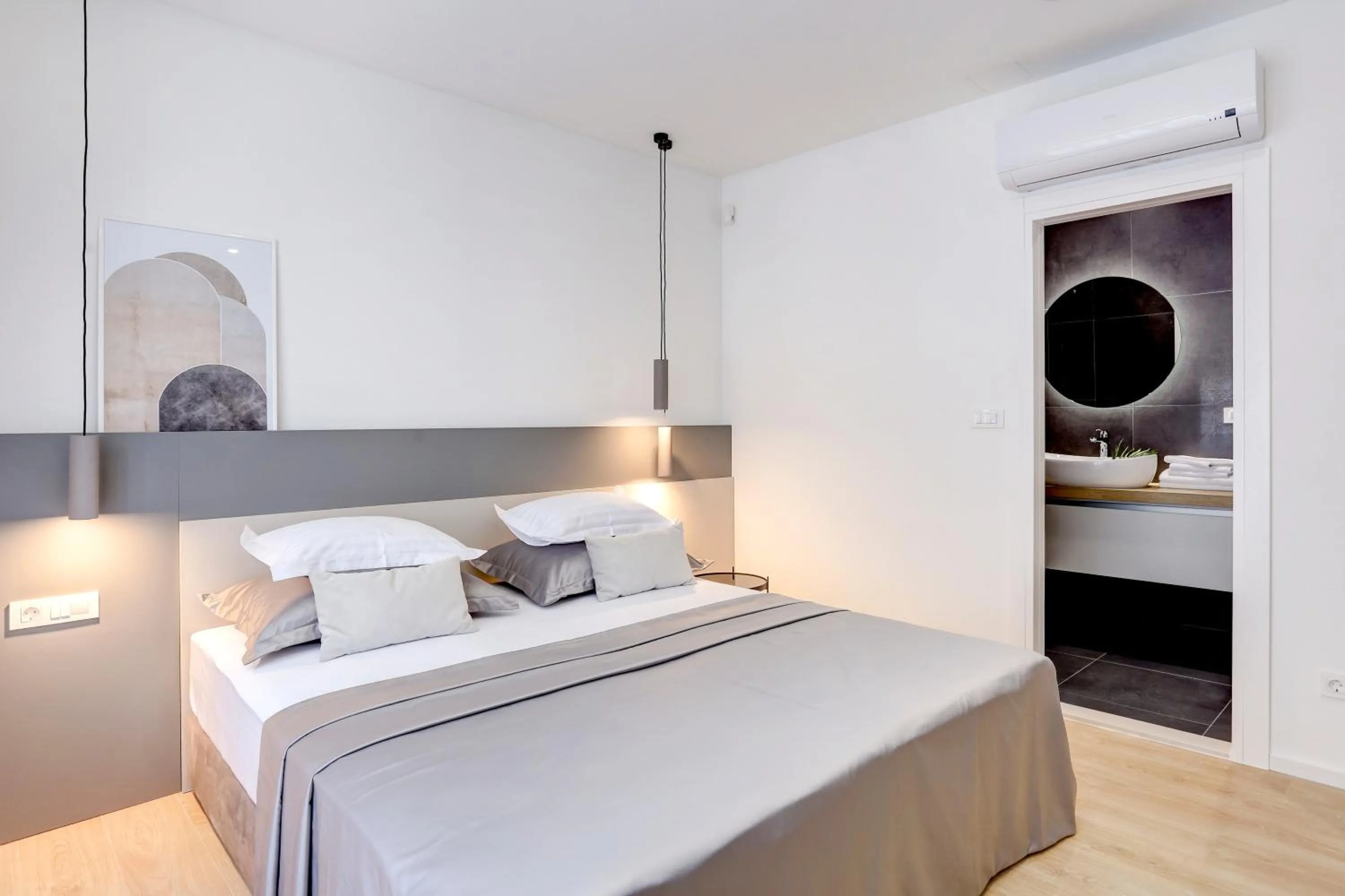 Bedroom, Bed in Apartments HUGO 2