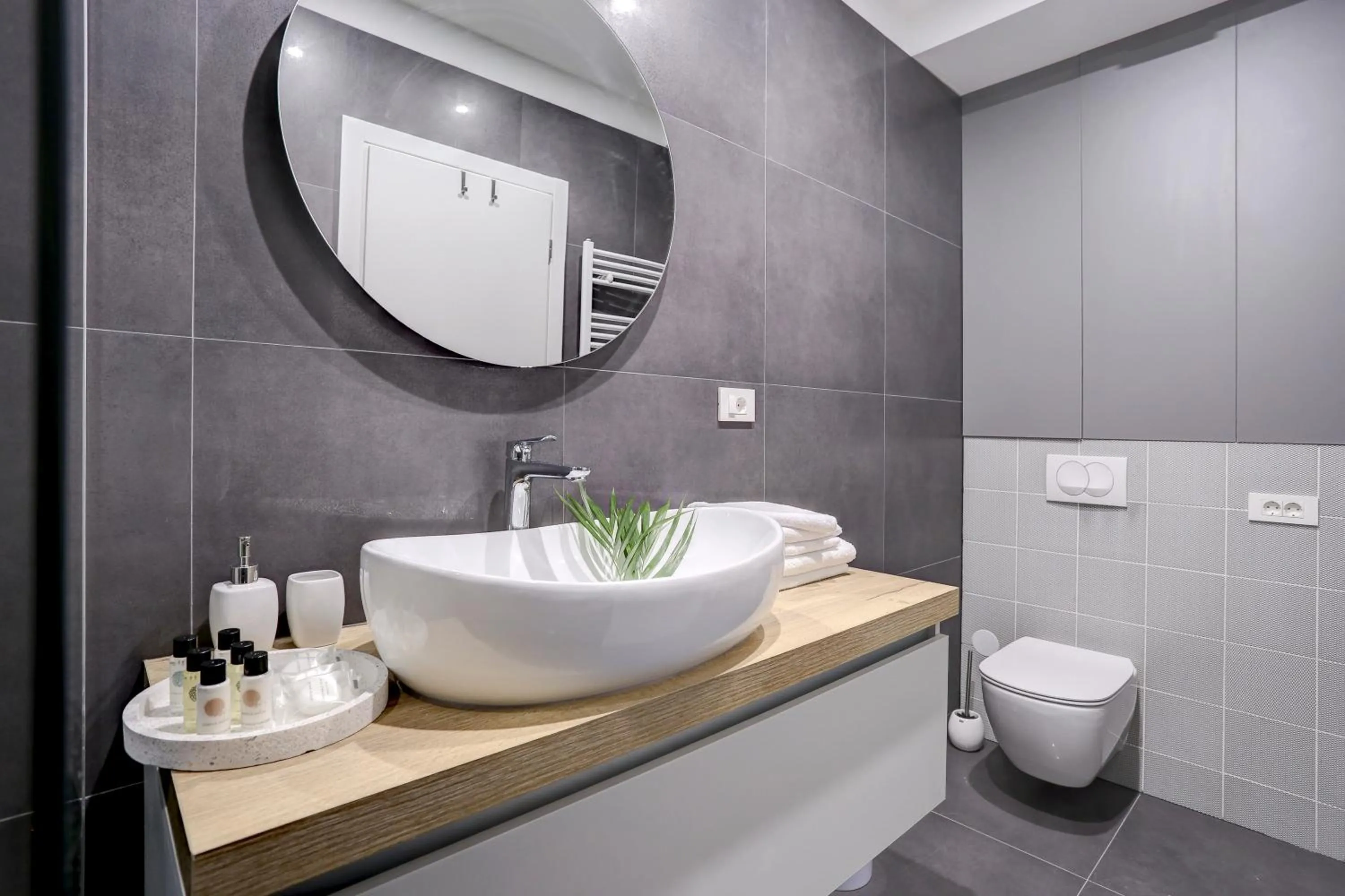 Bathroom in Apartments HUGO 2