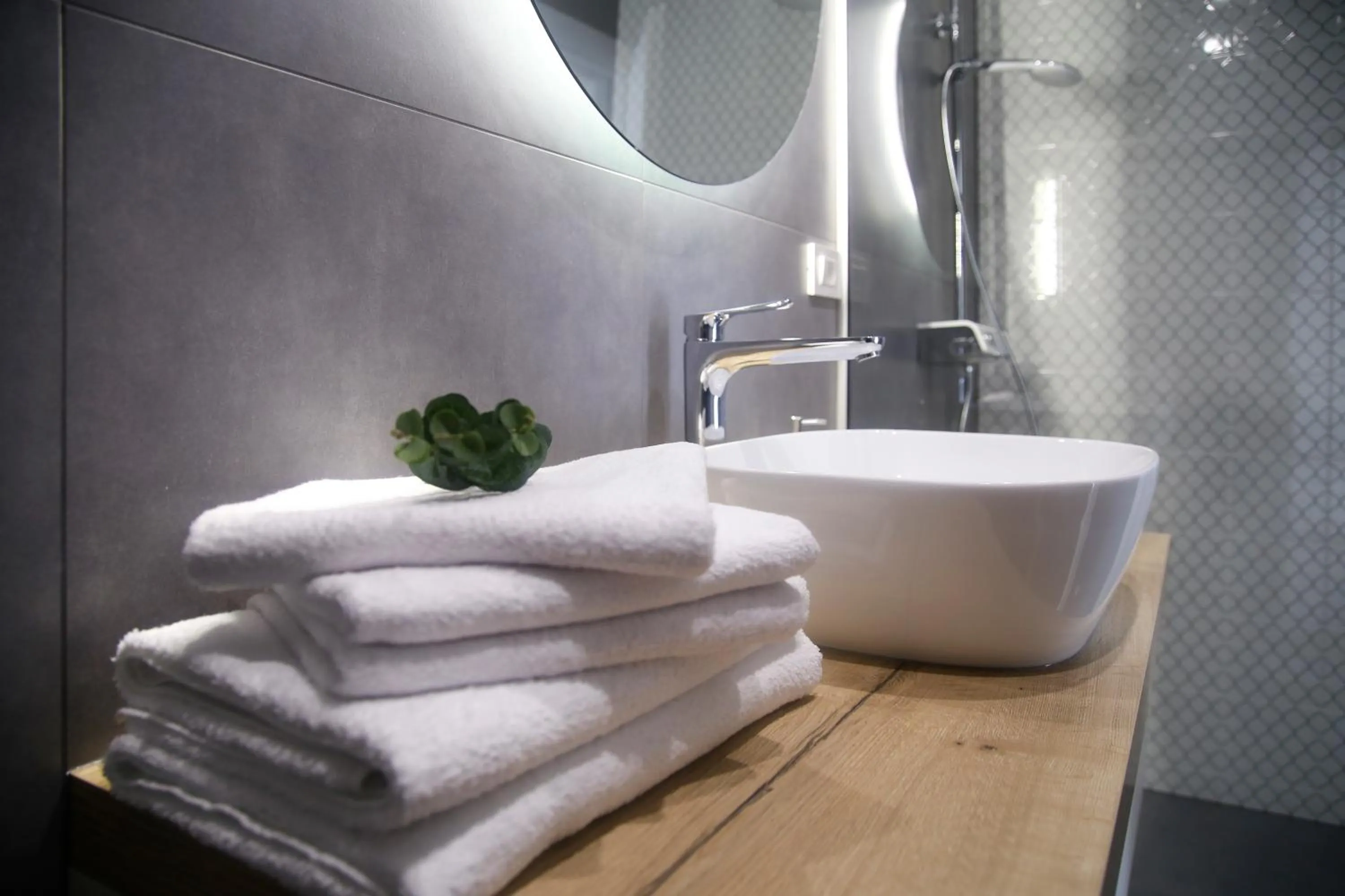 Bathroom in Apartments HUGO 2