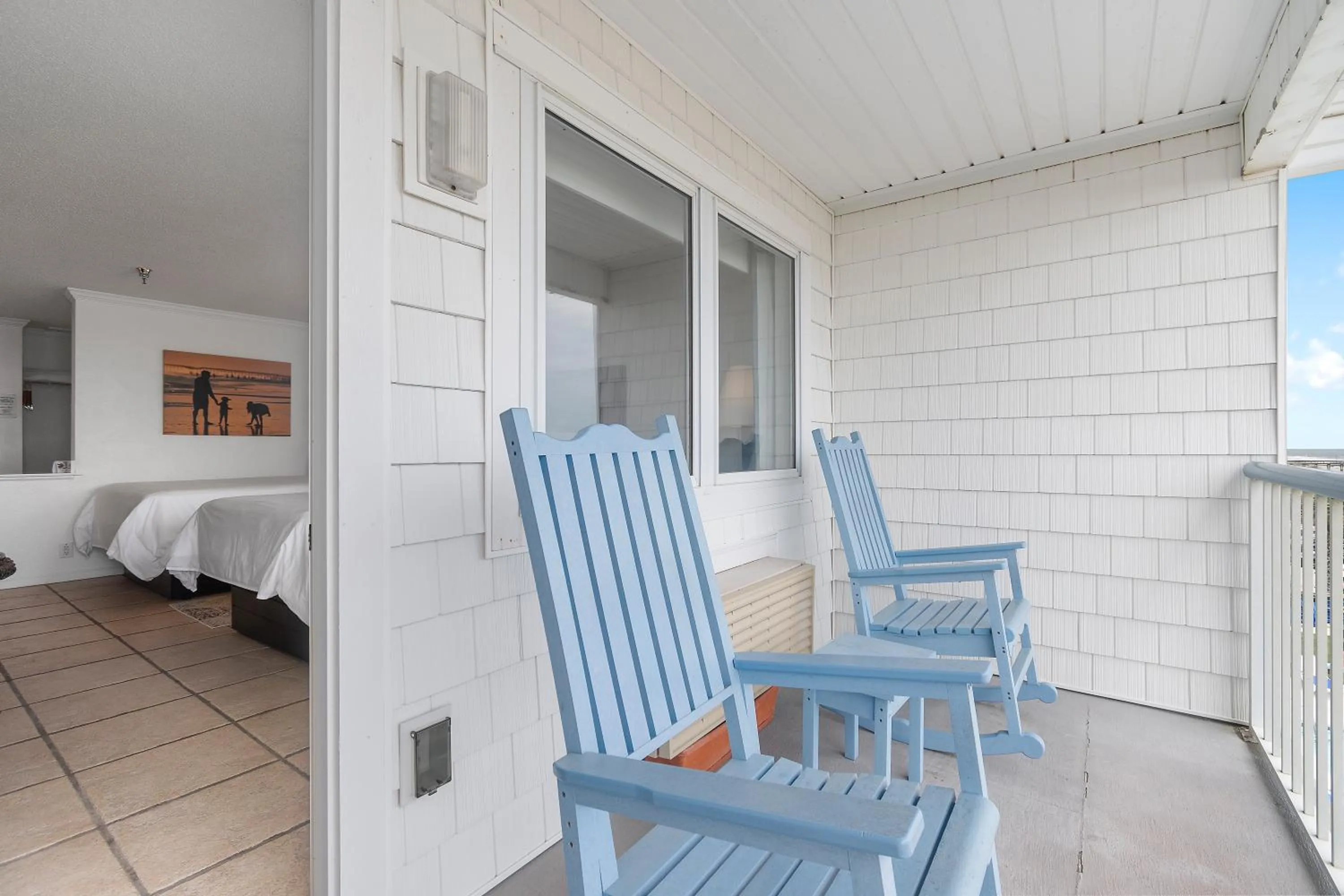 Balcony/Terrace, Bed in Ocean Isle Inn