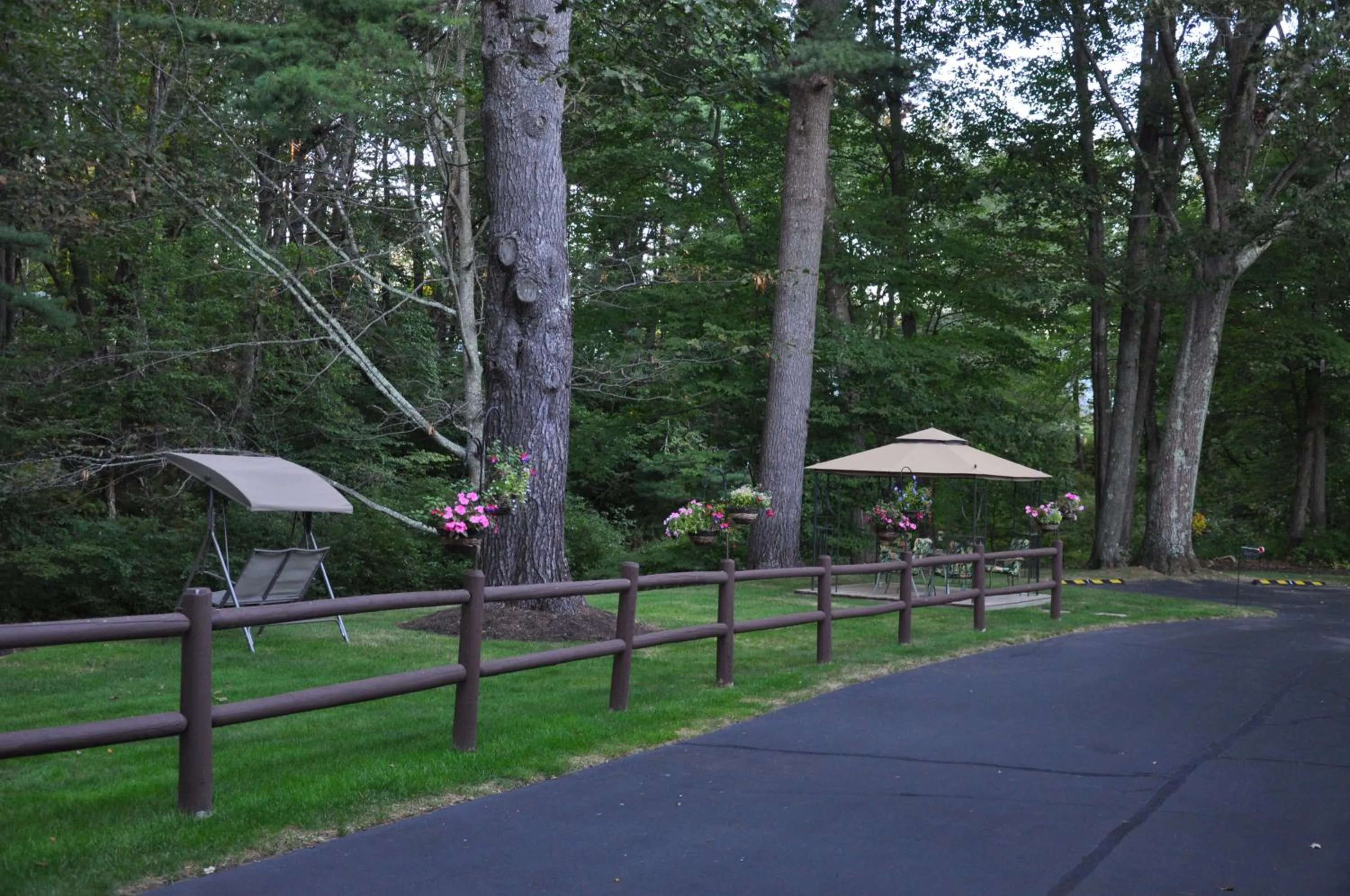 River view in Towne Lyne Motel