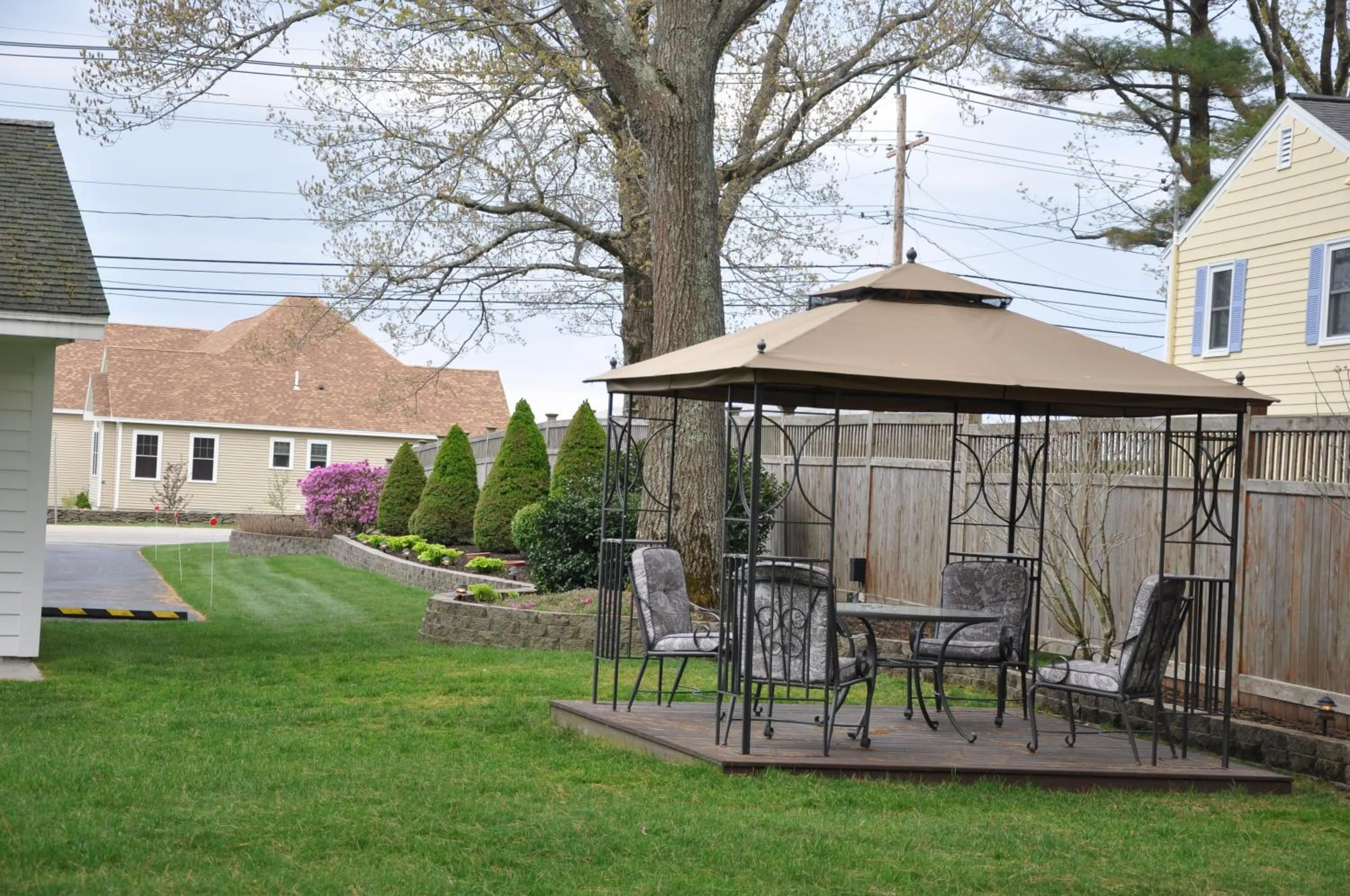 Patio in Towne Lyne Motel