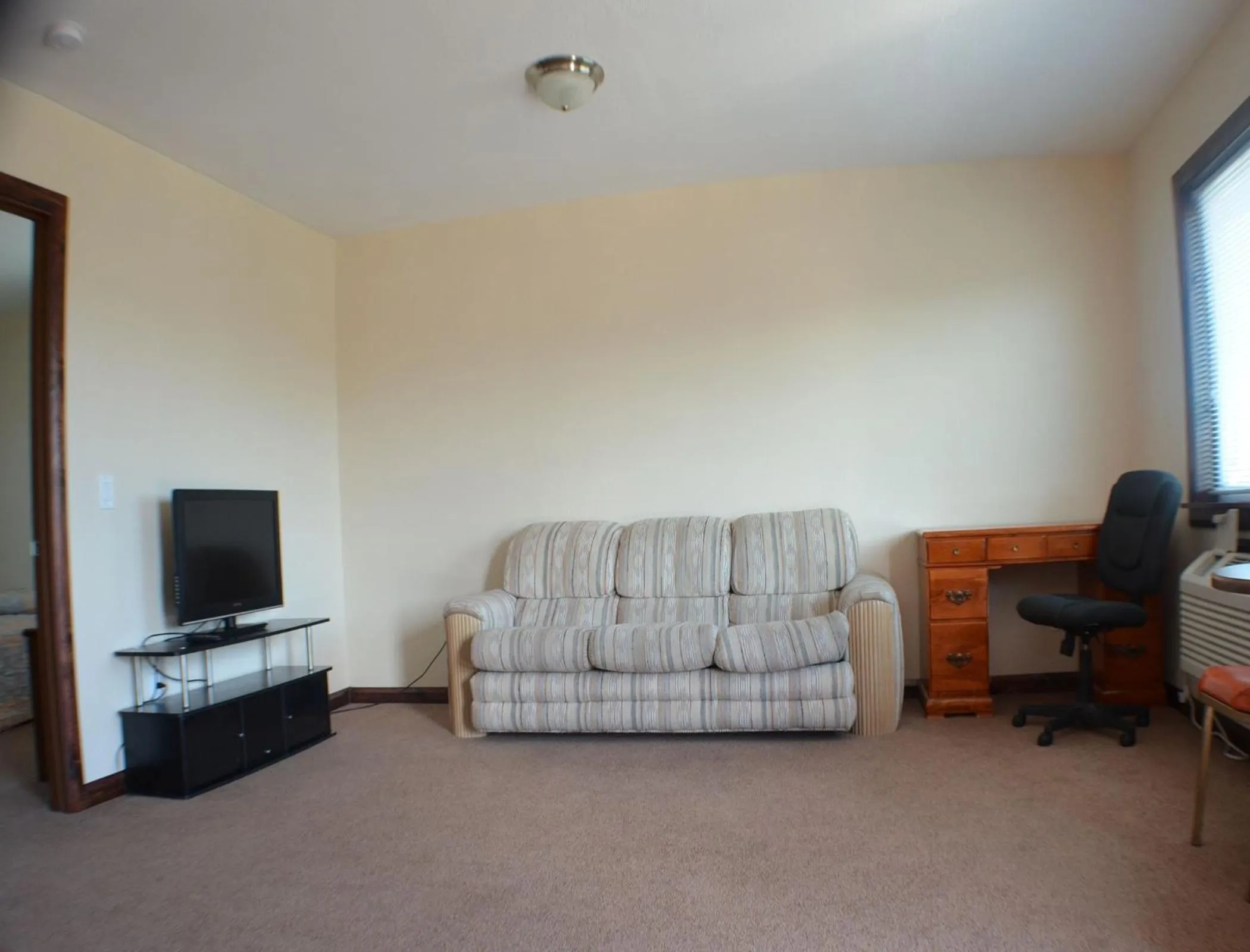 TV and multimedia in Wells ChinaTown