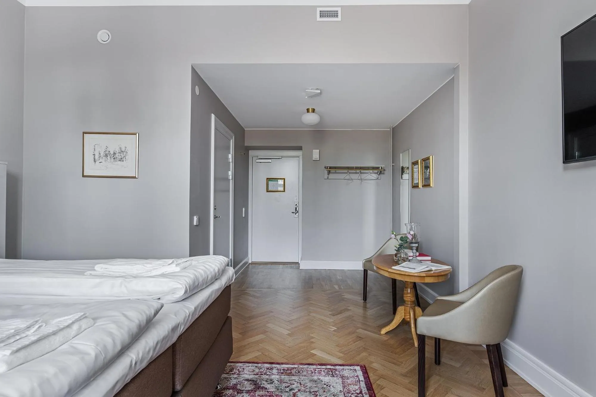 Photo of the whole room, Bed in Livgrenadjärmässen Hotell-Fest-Konferens