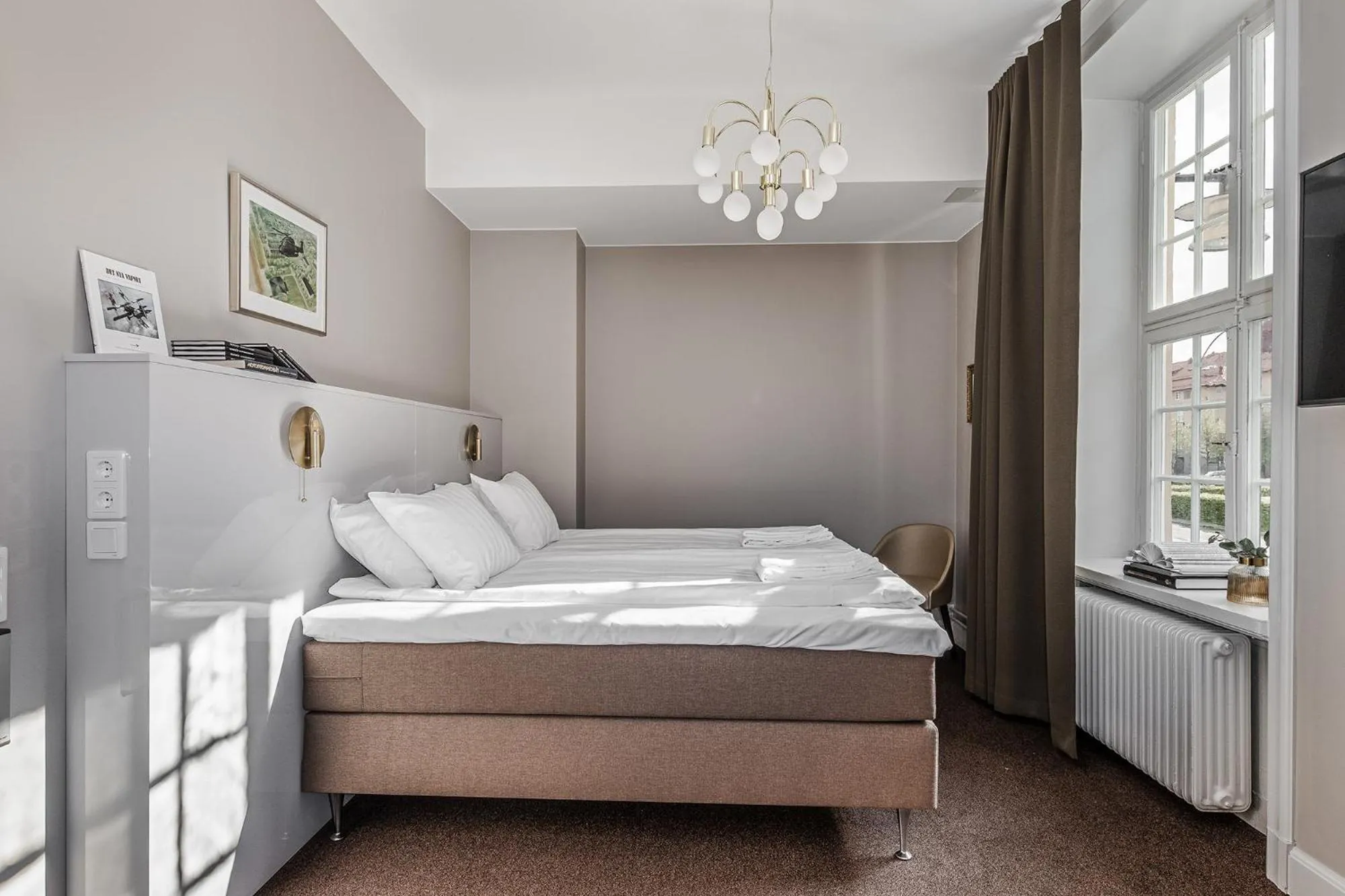 Bed in Livgrenadjärmässen Hotell-Fest-Konferens