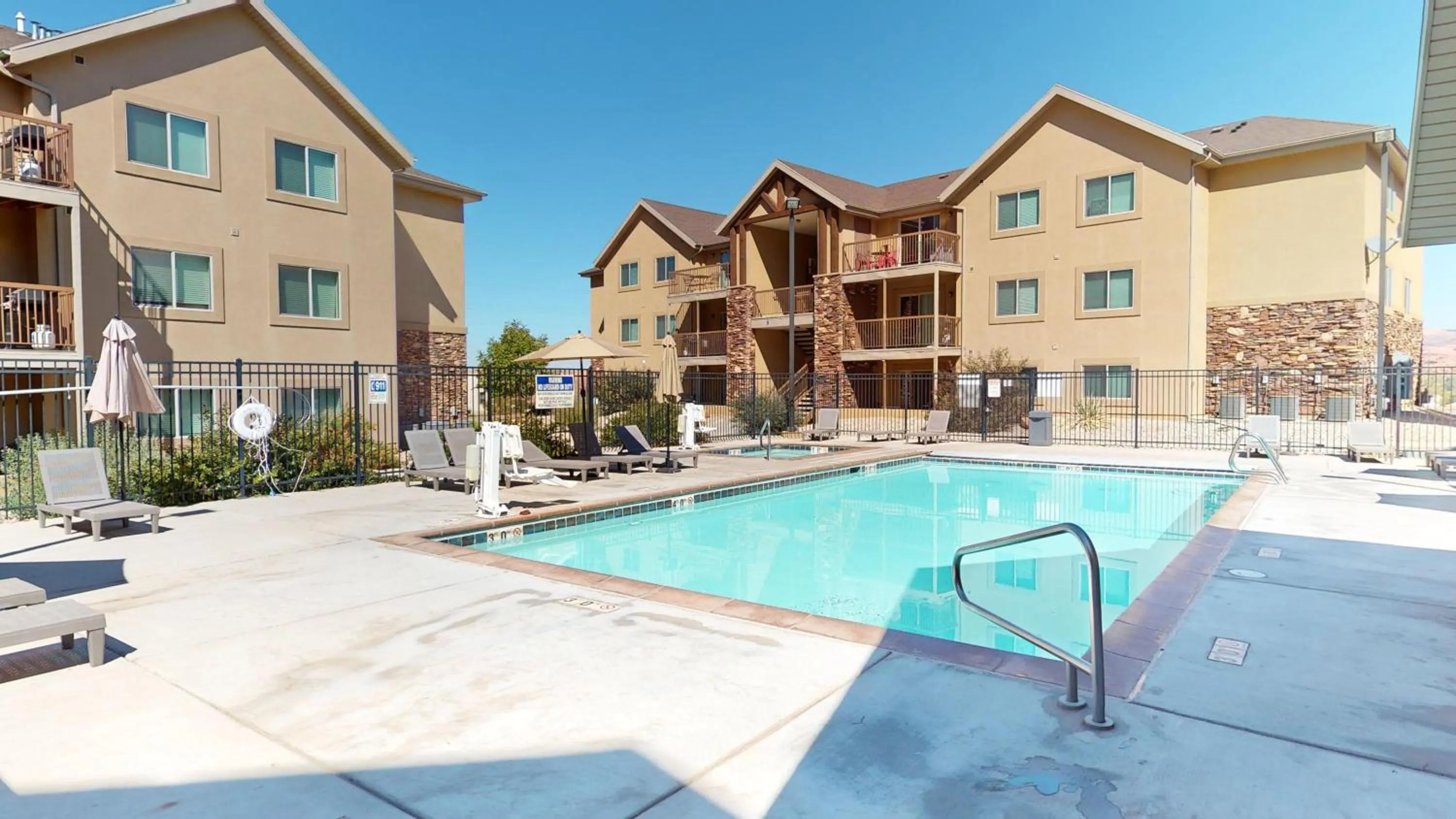 Red Cliff Condos #6i