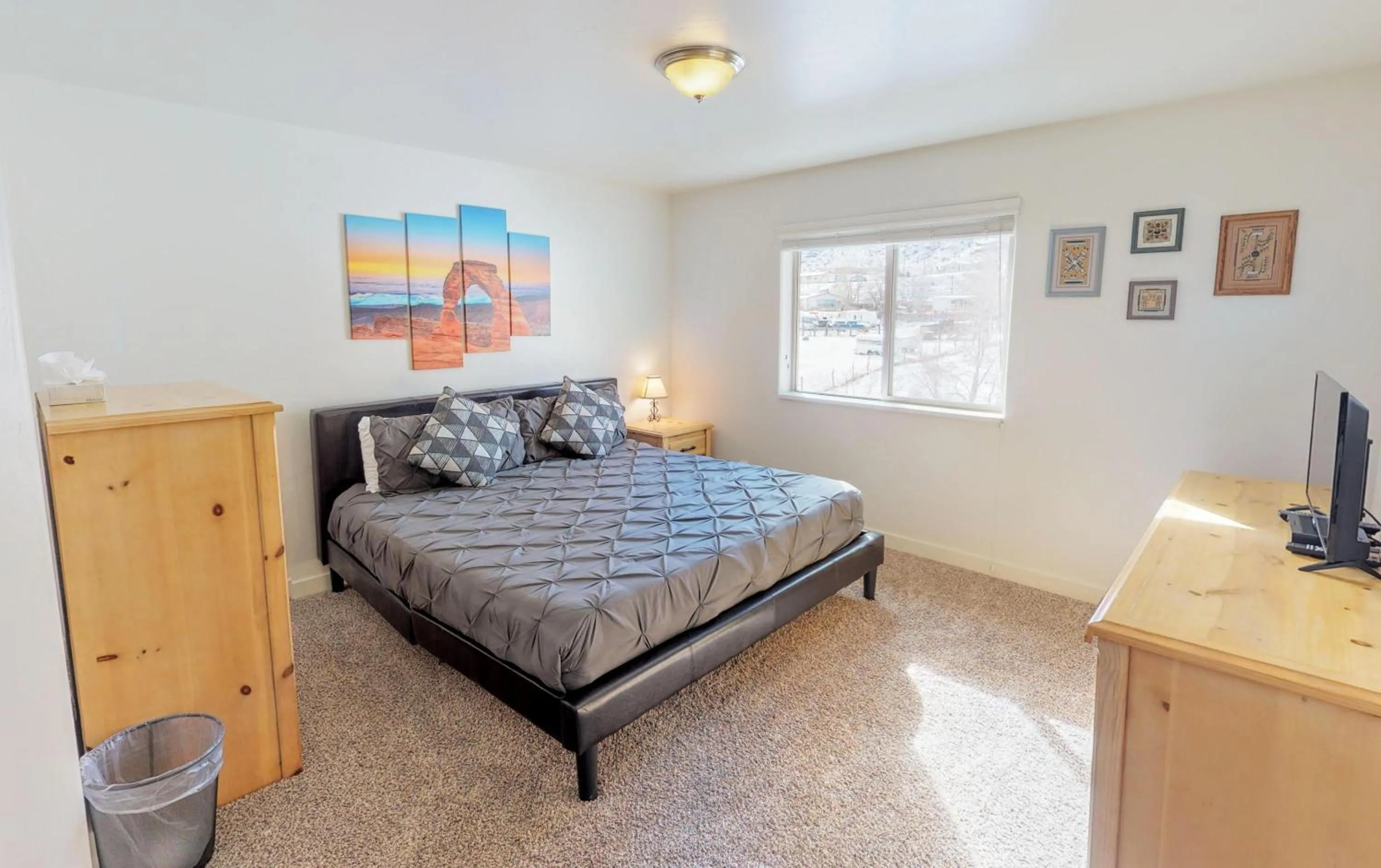 Bed in Red Cliff Condos #6i