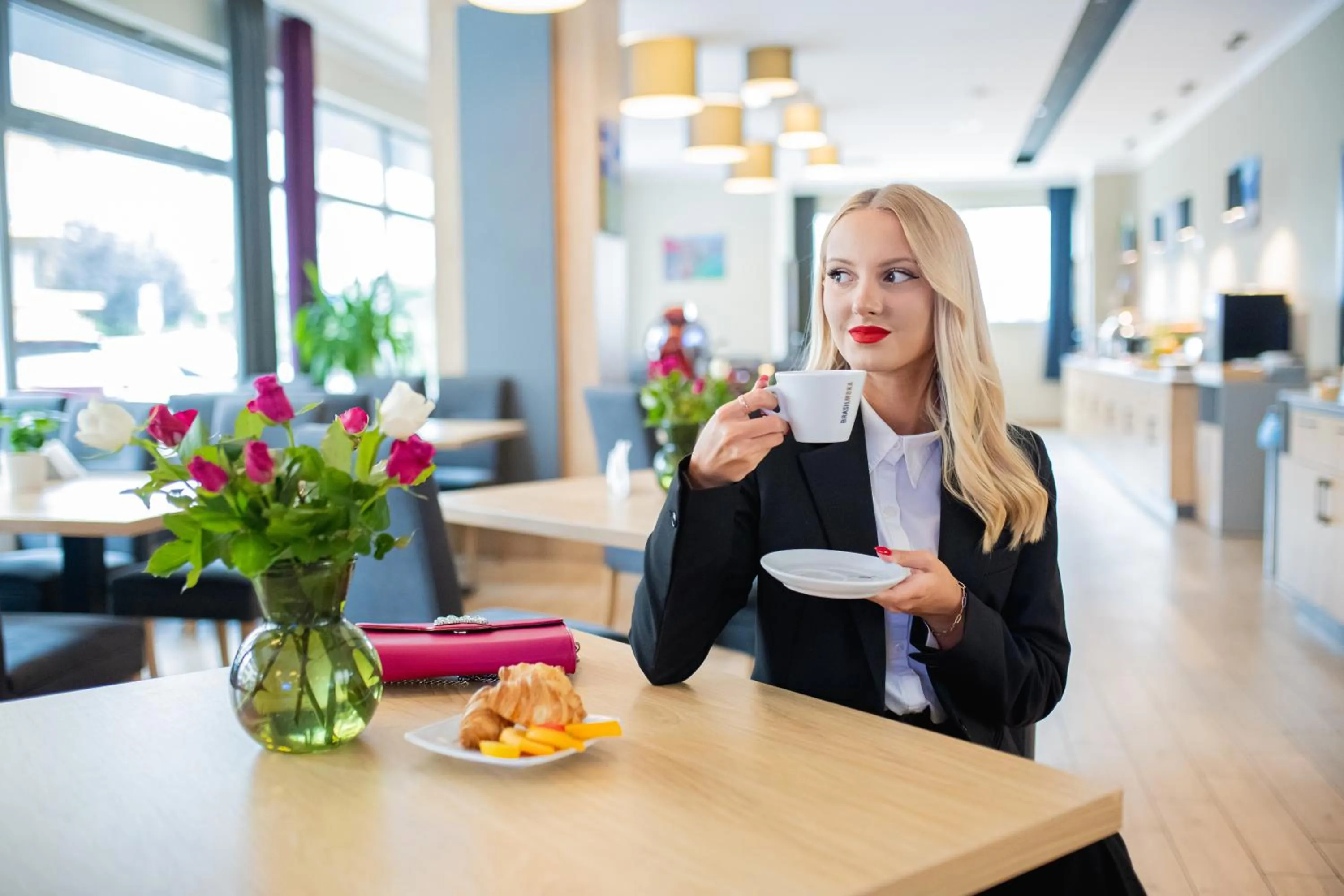 Restaurant/places to eat in Hotel CONRAD Comfort