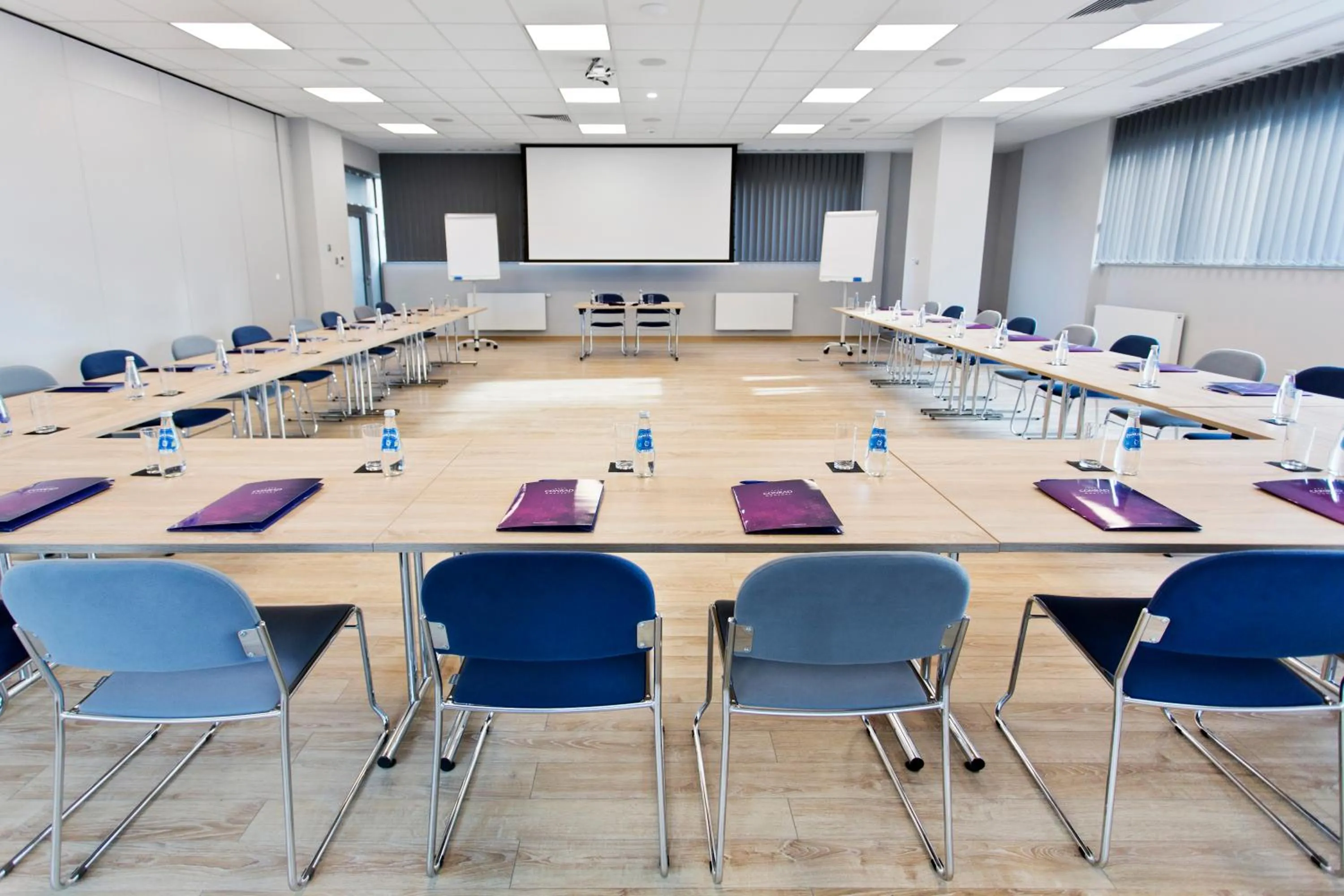 Business facilities in Hotel CONRAD Comfort