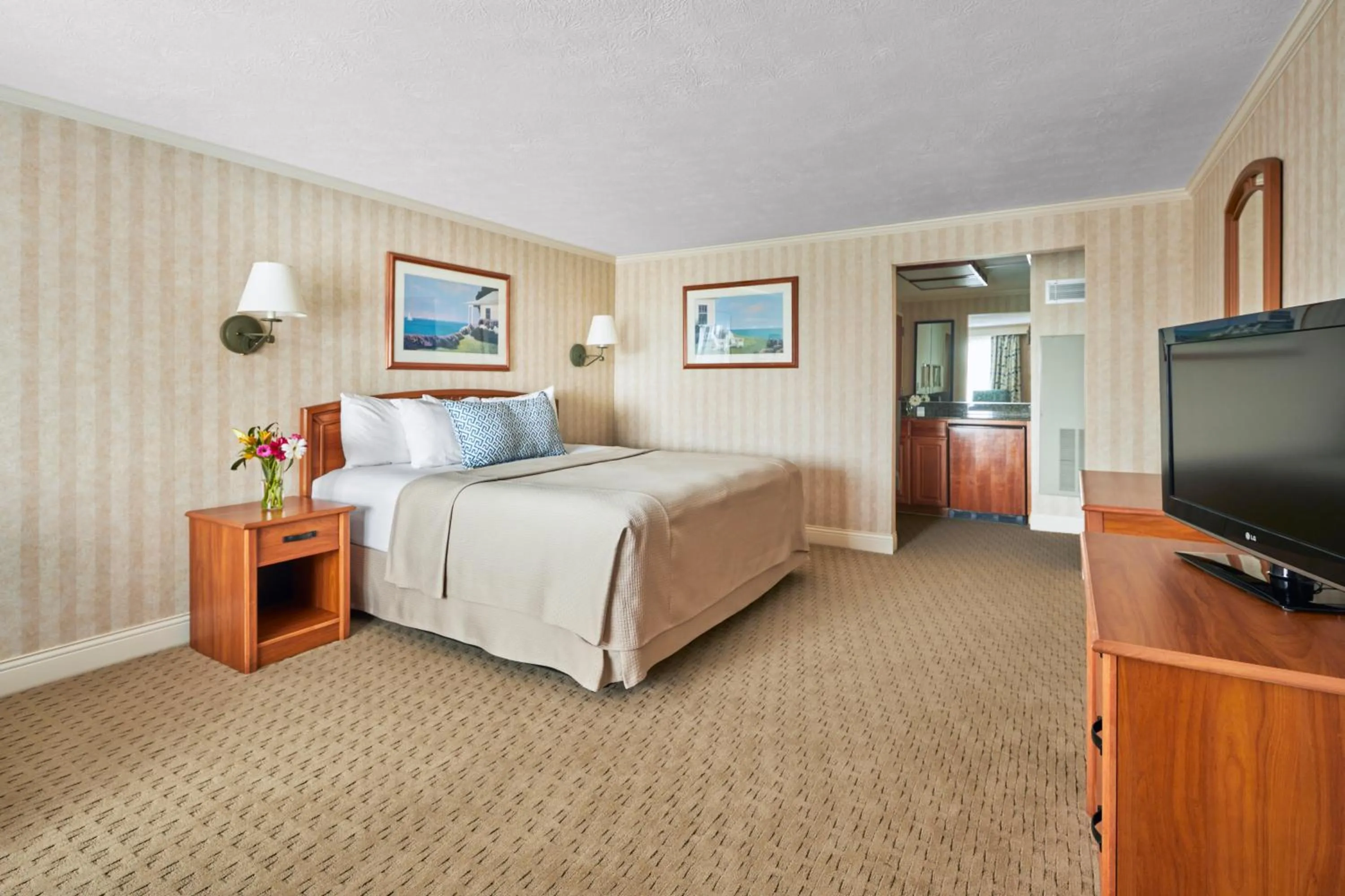 Bed in Ogunquit The Milestone Inn