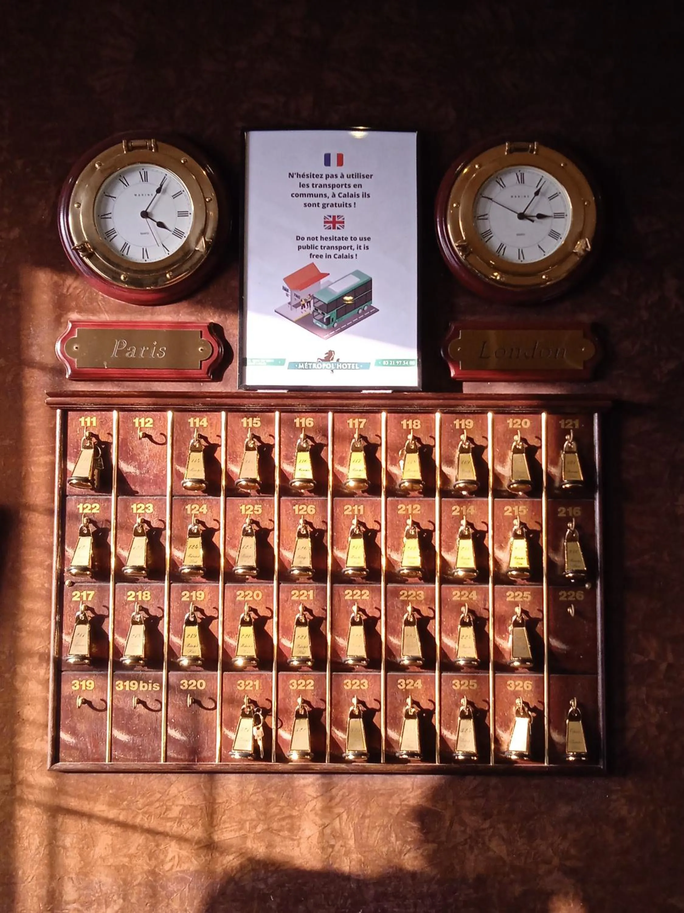 Lobby or reception in Metropol Hotel