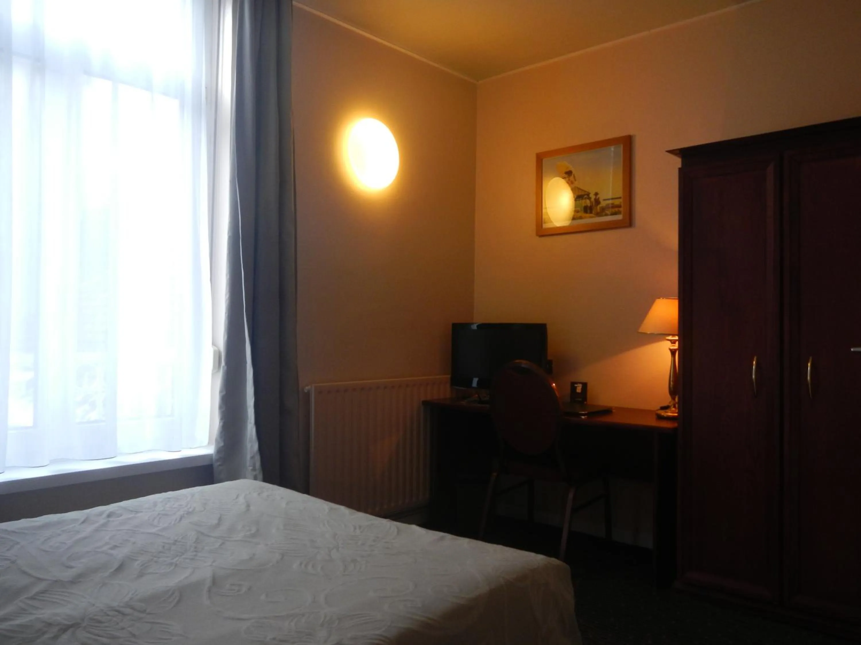 Decorative detail, Bed in Metropol Hotel