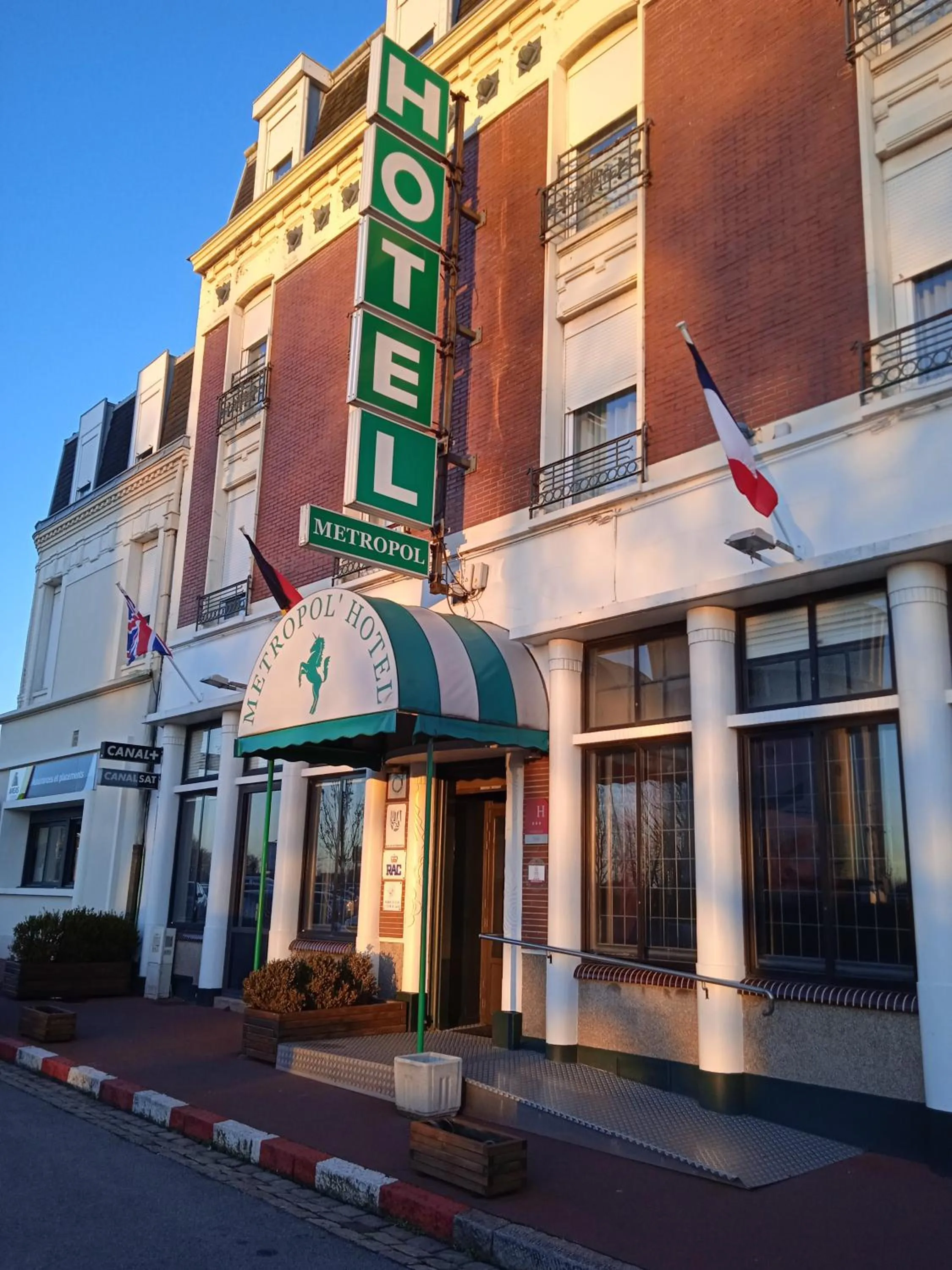 Property building in Metropol Hotel