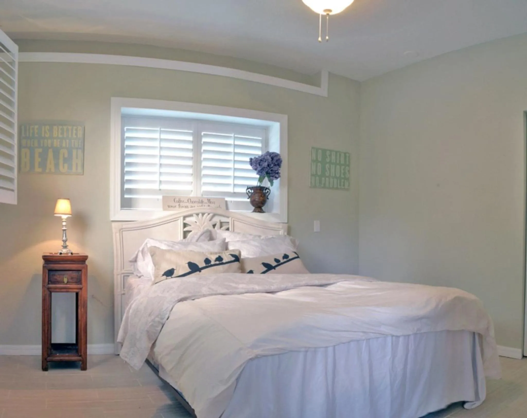 Bed in Central - Edgemere 738