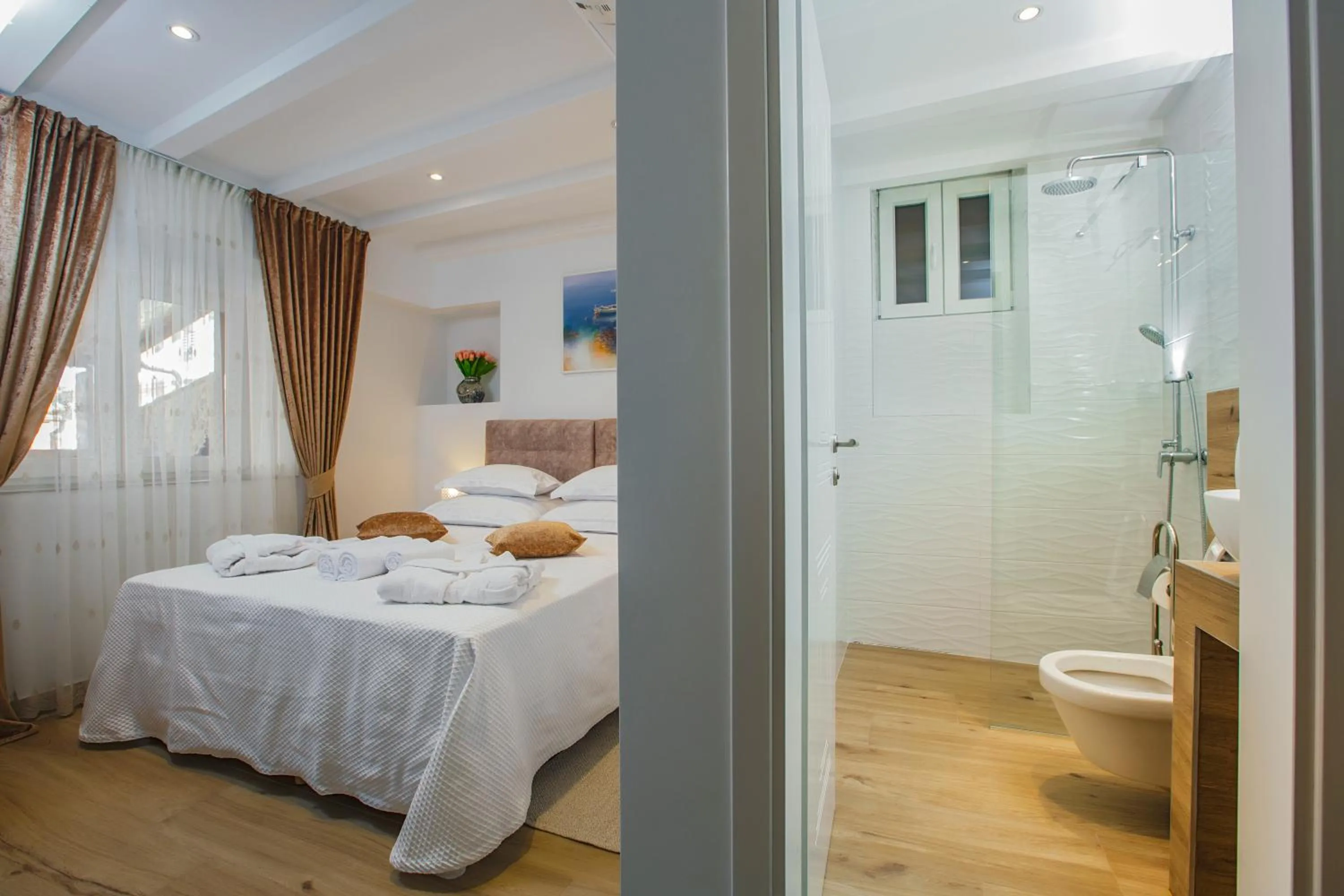 Bed in Heritage Hotel Dea Hvar