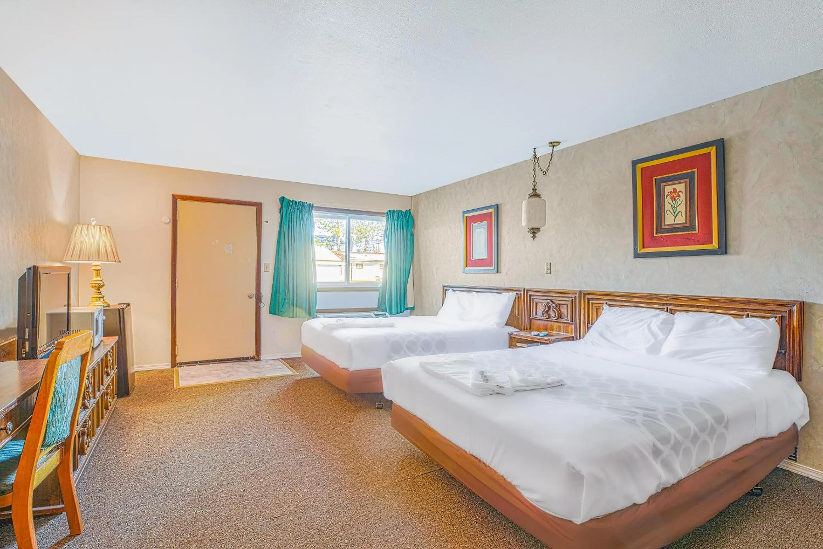 Bedroom, Bed in Love Hotels Tomahawk by OYO at Lake Mohawksin WI