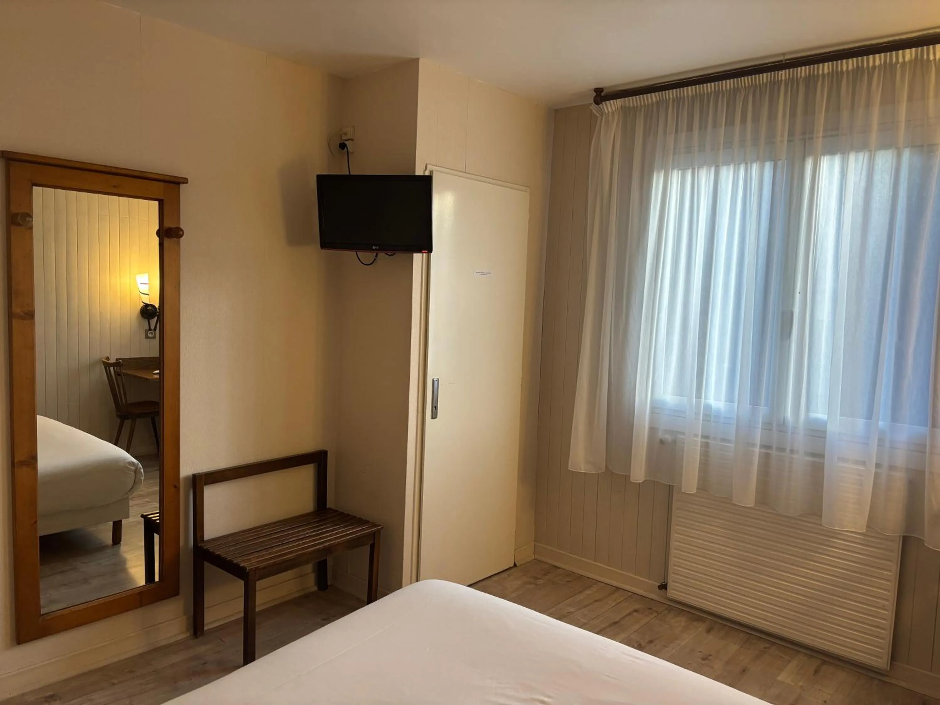 Bed in Auberge de Costaroche