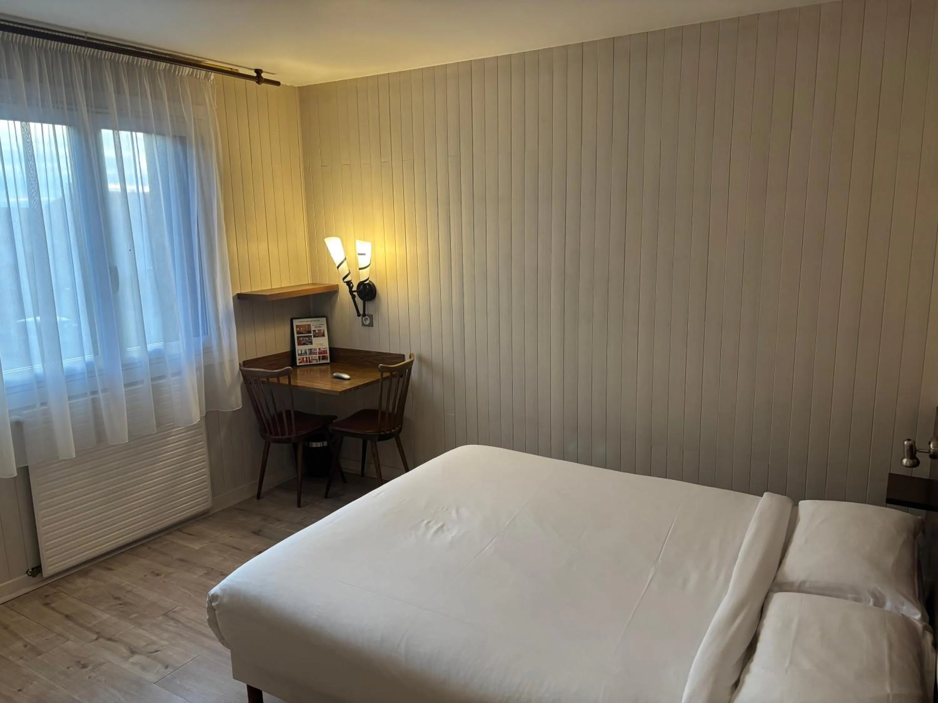 Bed in Auberge de Costaroche