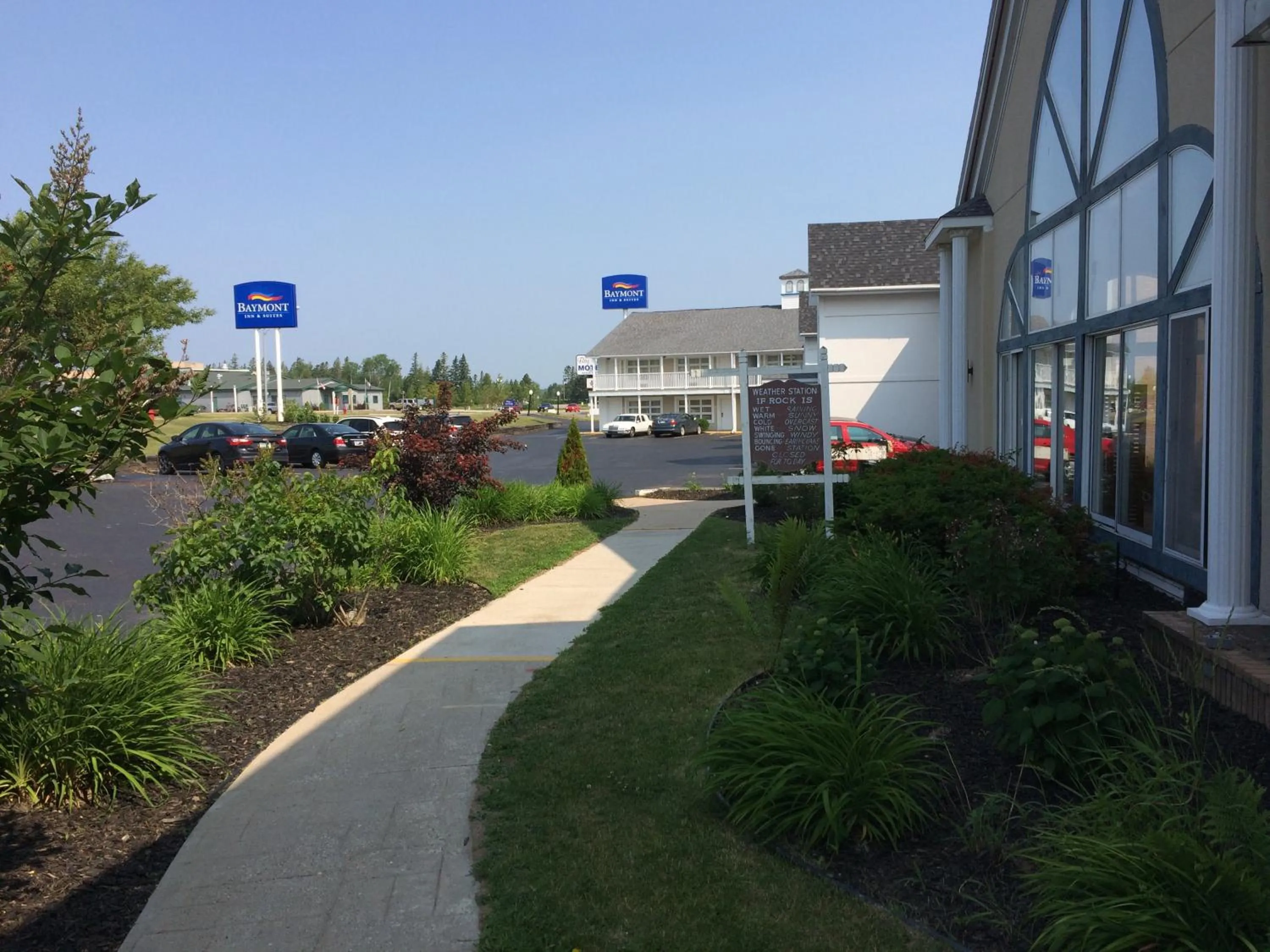 Property building in Baymont by Wyndham St. Ignace Lakefront