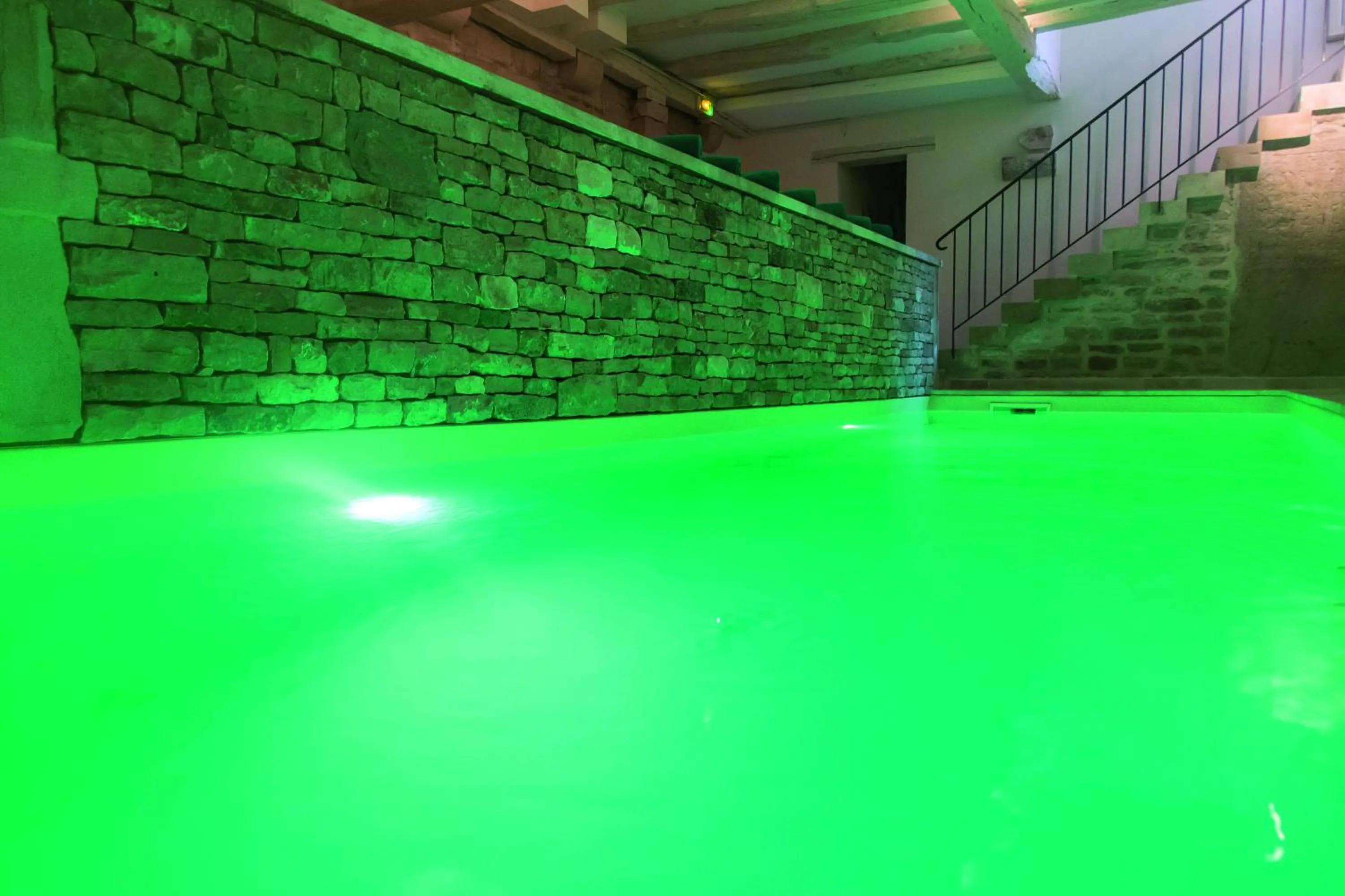 Swimming pool in Abbaye de Maizières