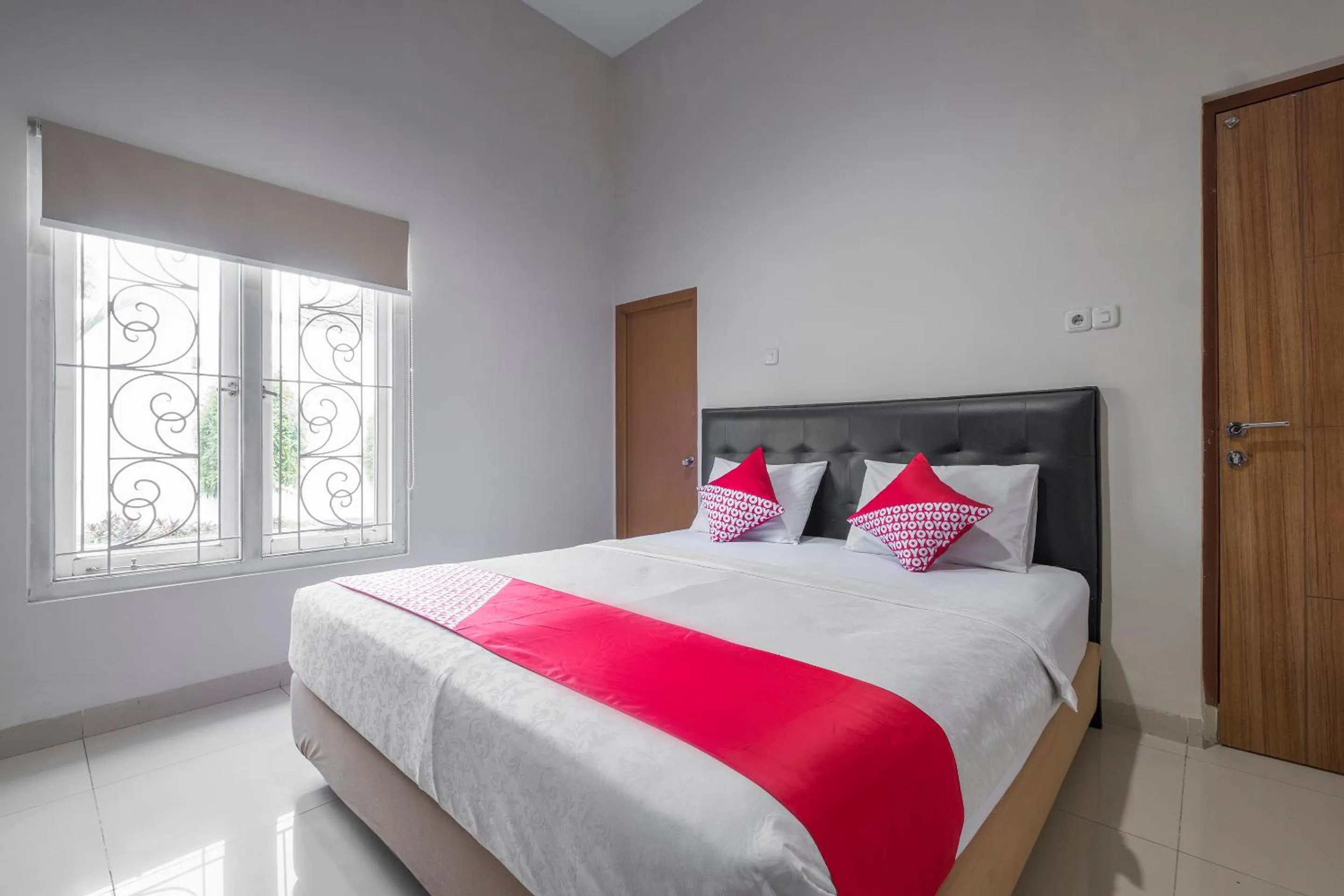 Bedroom, Bed in Hotel O Makassar near Pantai Losari formerly Hotel Astra Novilia