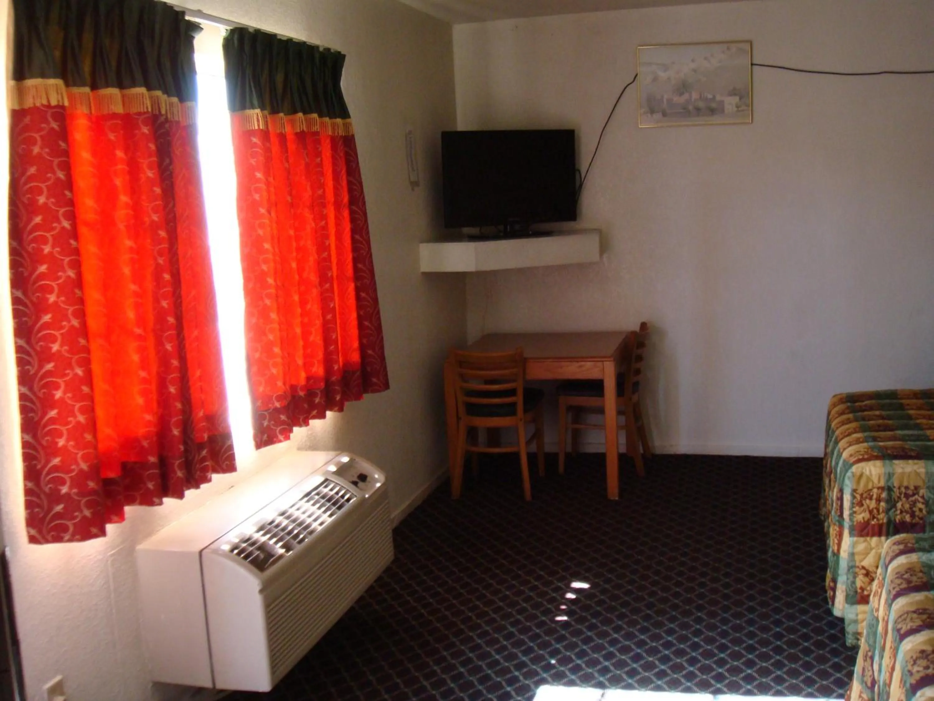 Decorative detail in American Inn