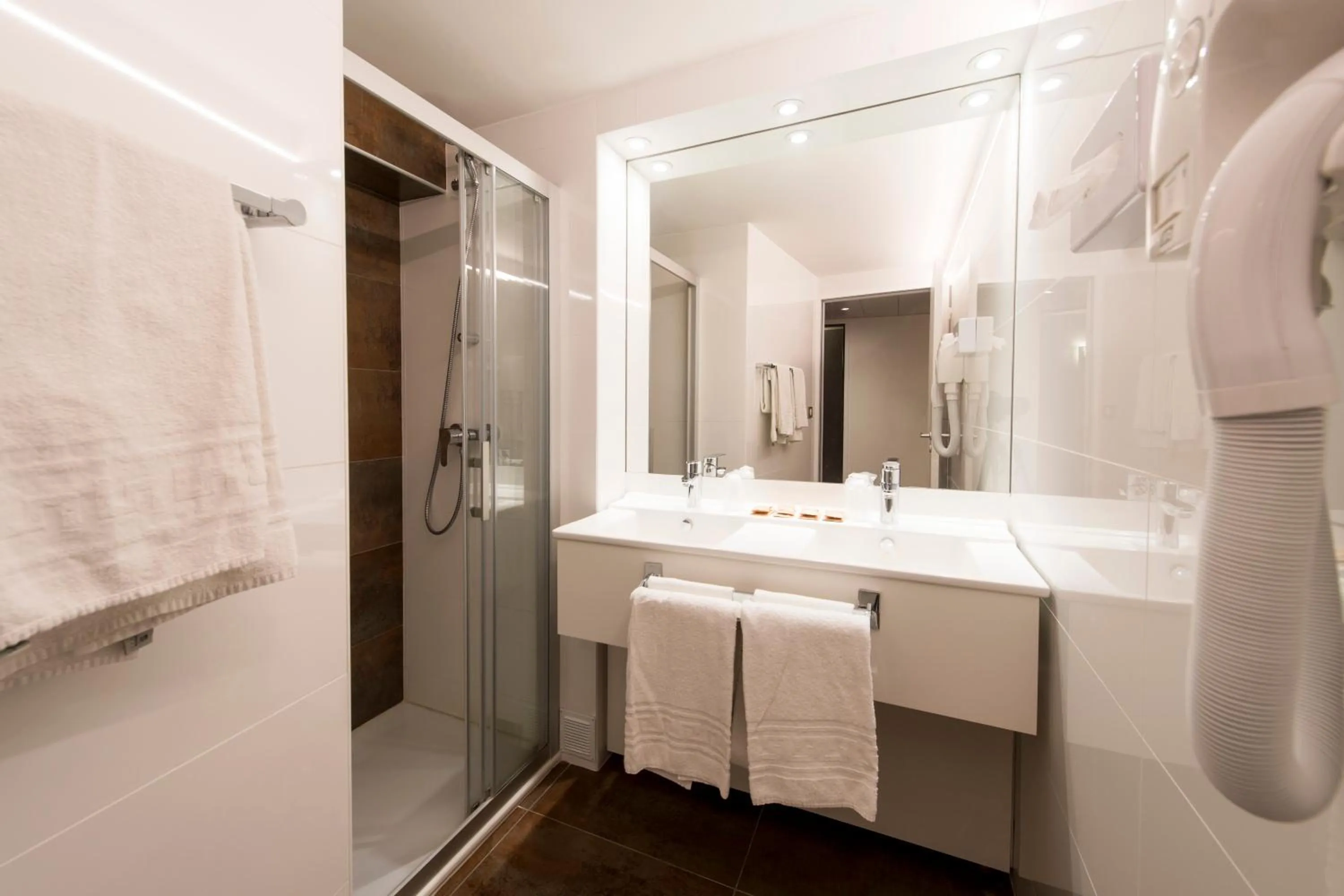 Shower in La Résidence