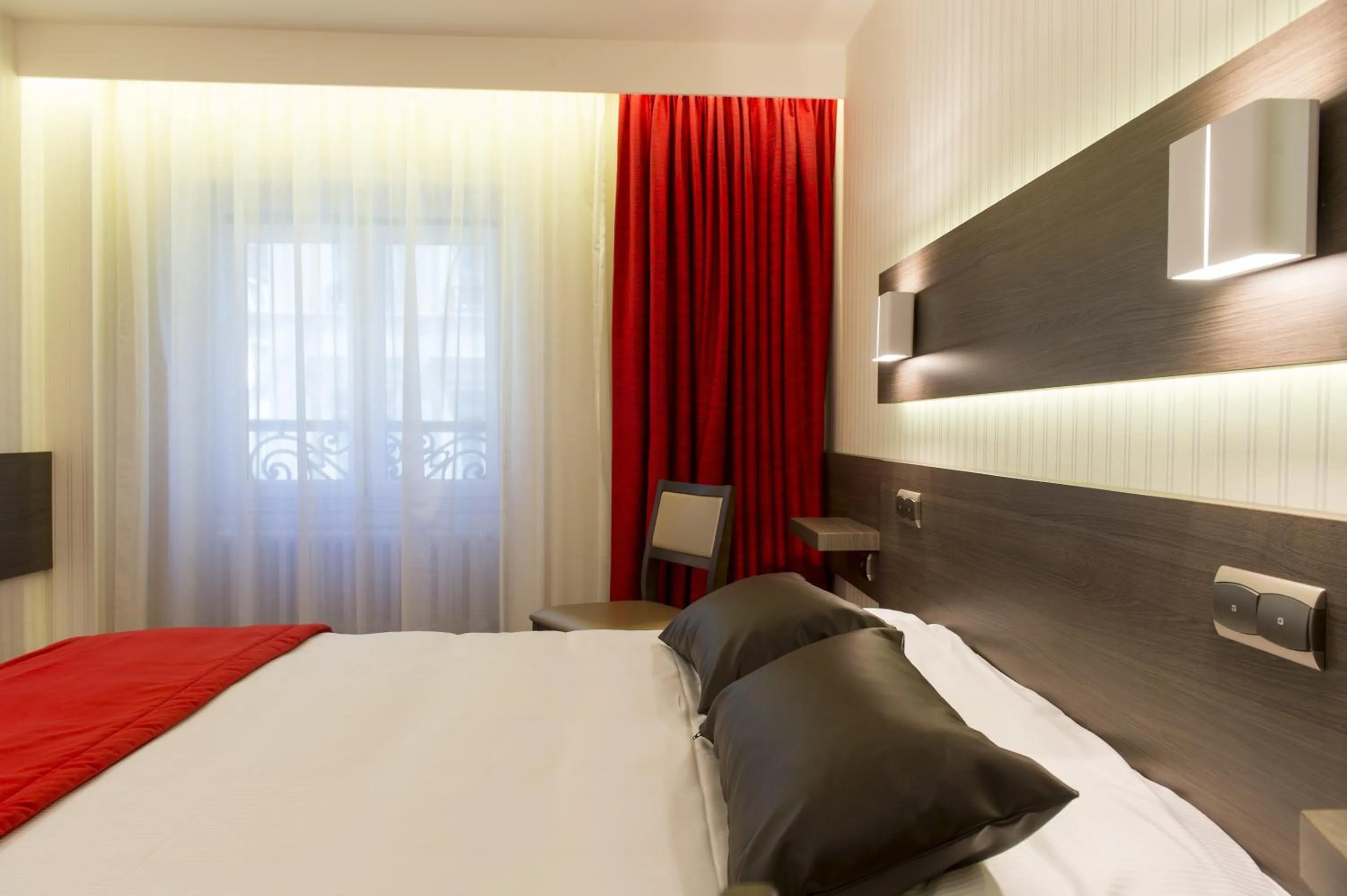 Spring, Bed in La Résidence