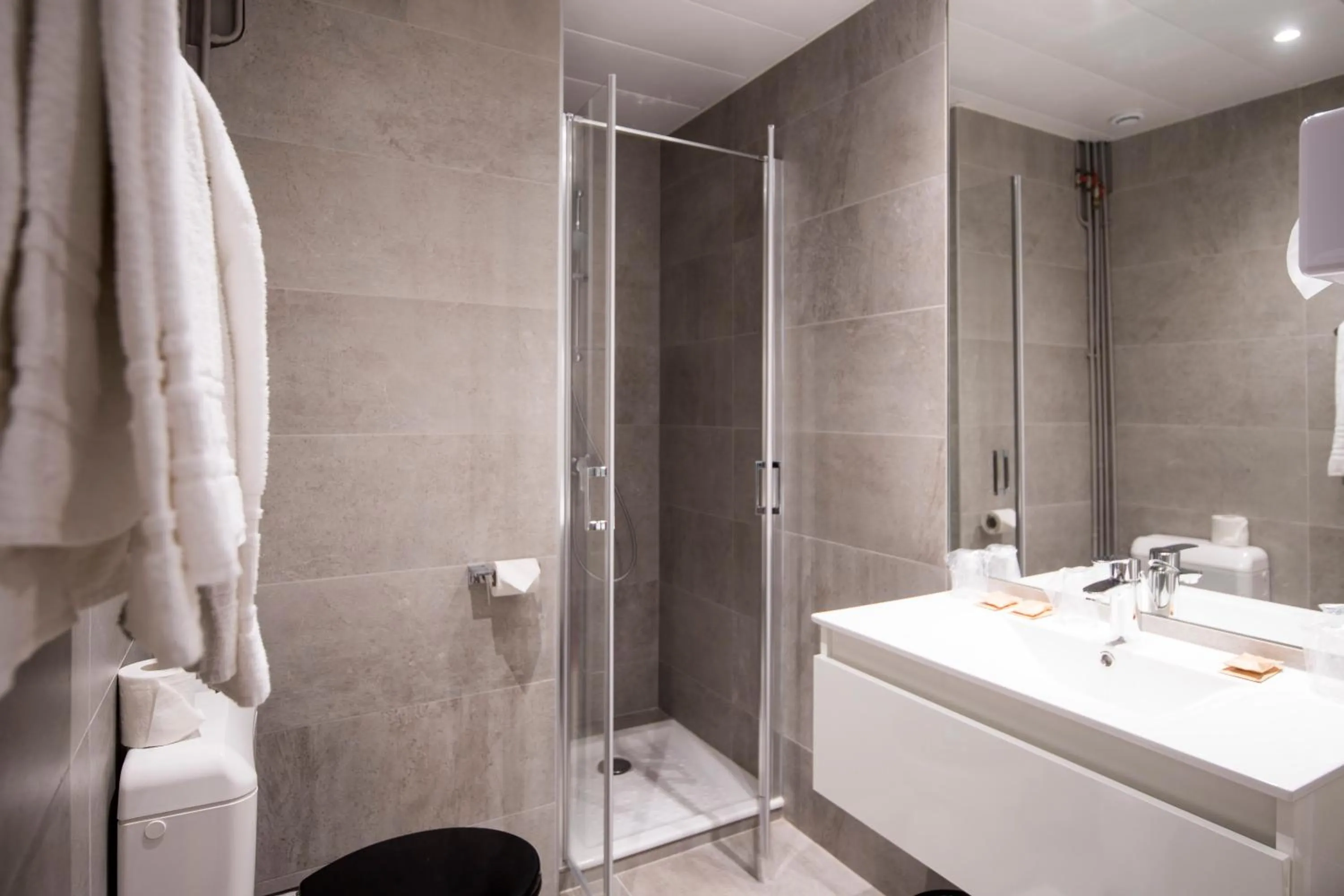 Shower in La Résidence