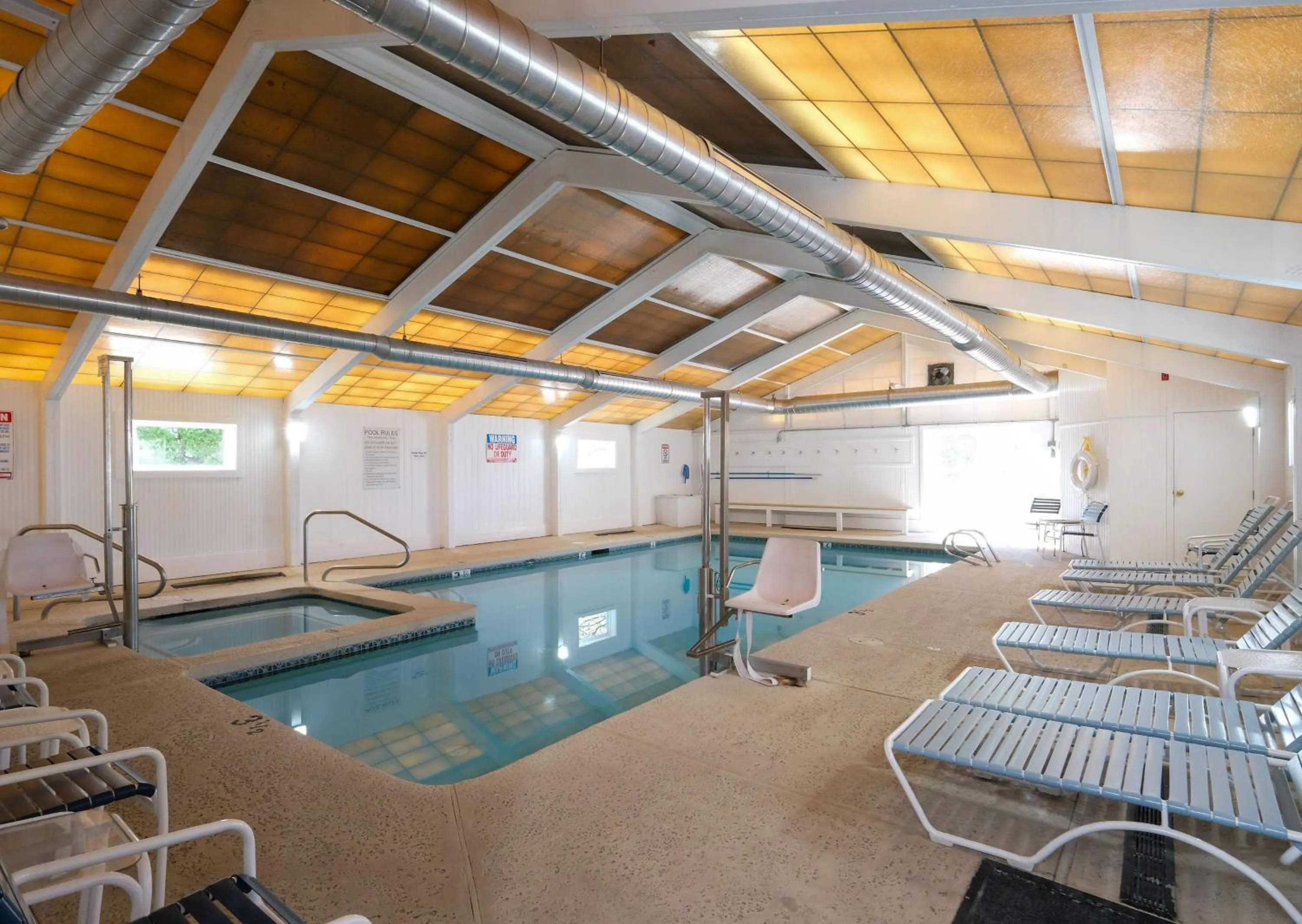 Pool view in Seacastles Resort