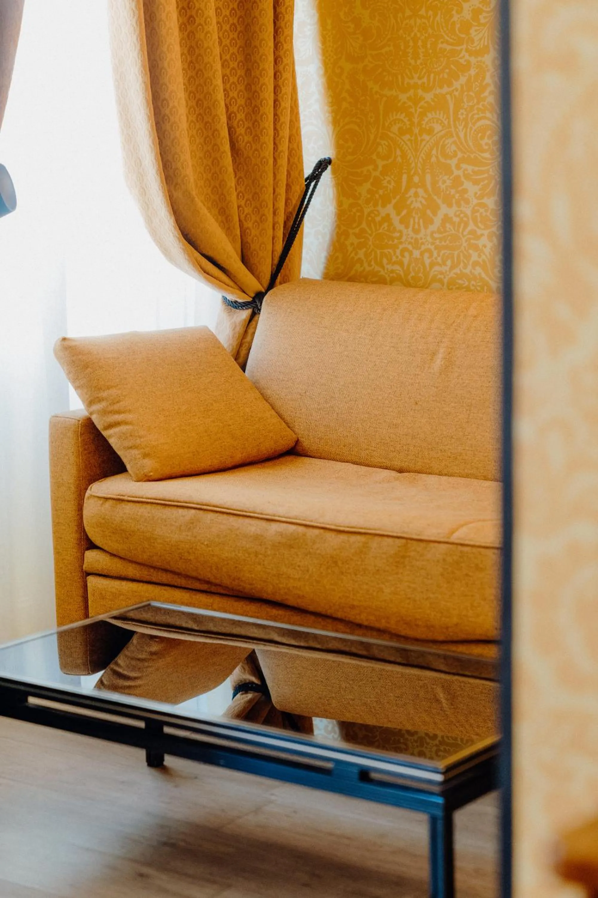 Living room in Hotel Le Grimaldi by Happyculture