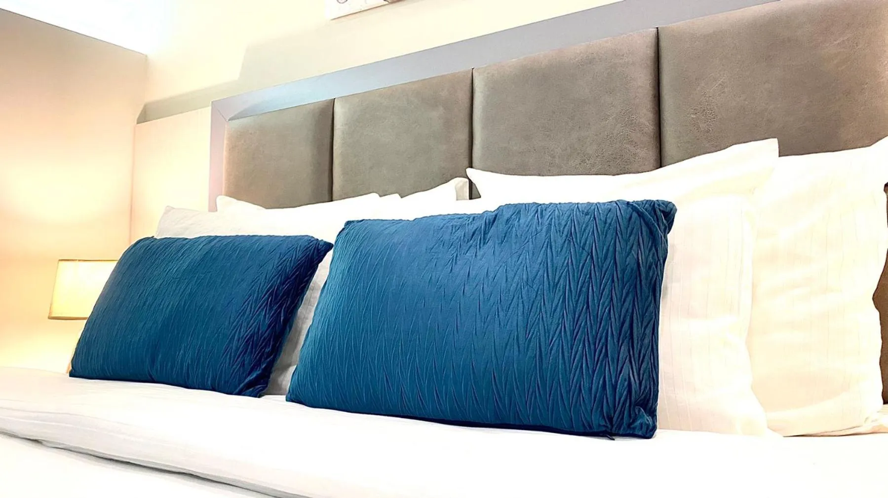 Staff, Bed in Hotel Olimpija plus