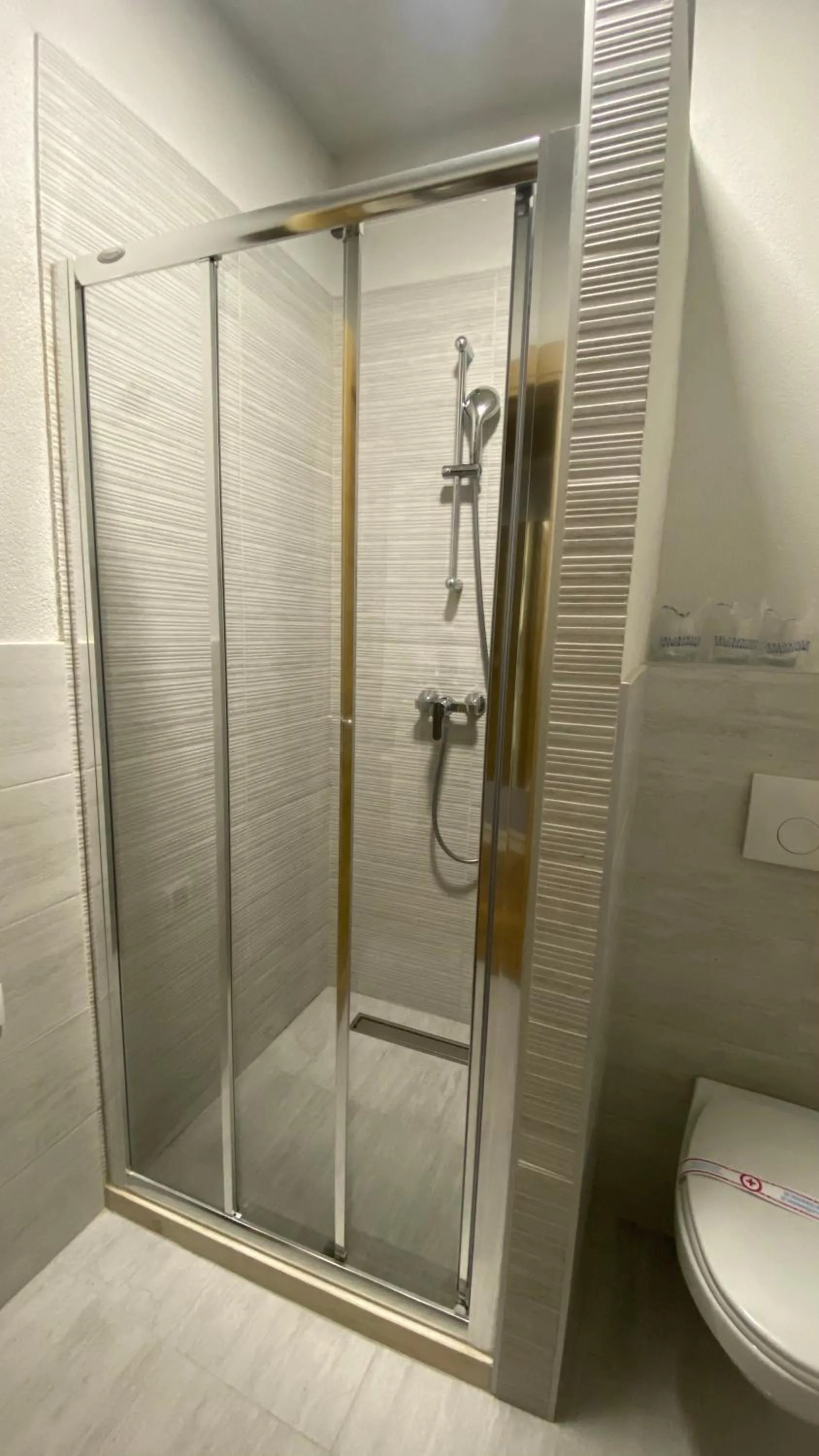 Bathroom in Hotel Olimpija plus