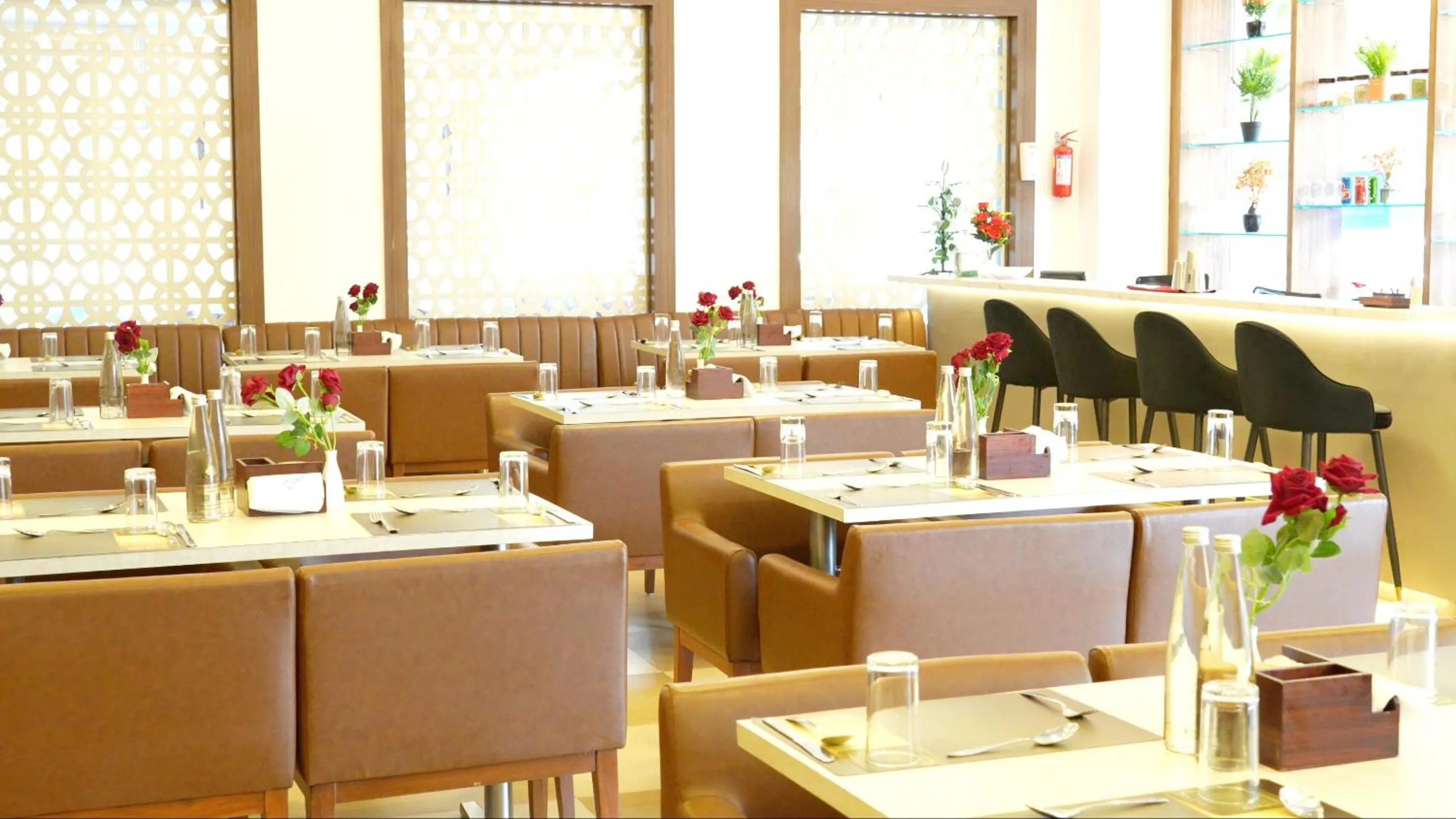 Restaurant/places to eat in The Altruist Hotel Navi Mumbai-1