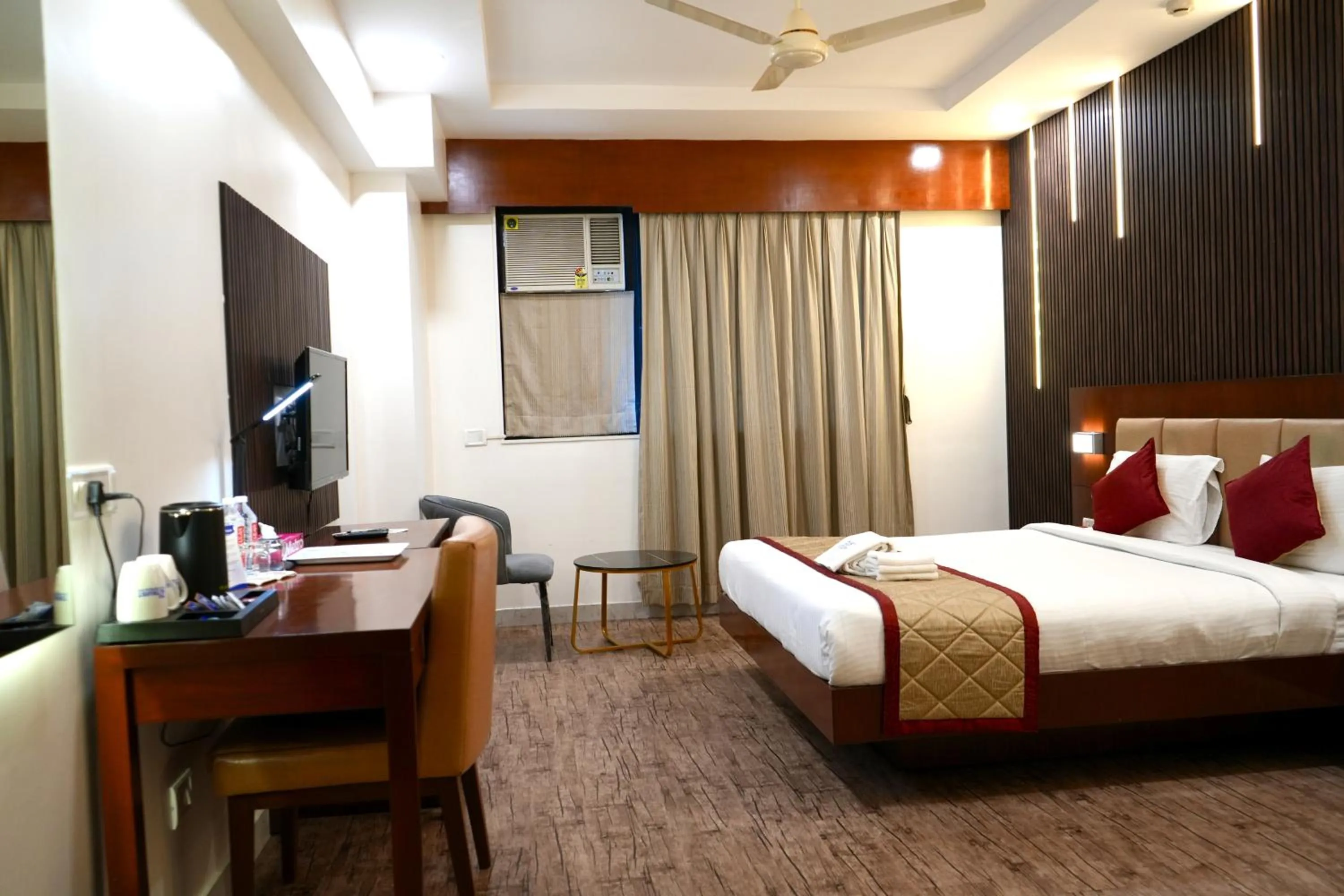 Bedroom, Bed in The Altruist Hotel Navi Mumbai-1