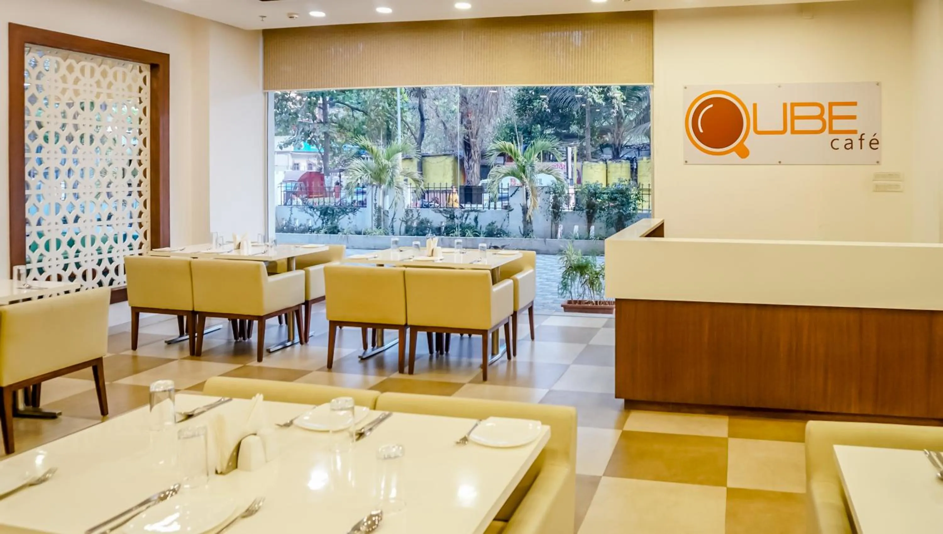 Restaurant/places to eat in The Altruist Hotel Navi Mumbai-1