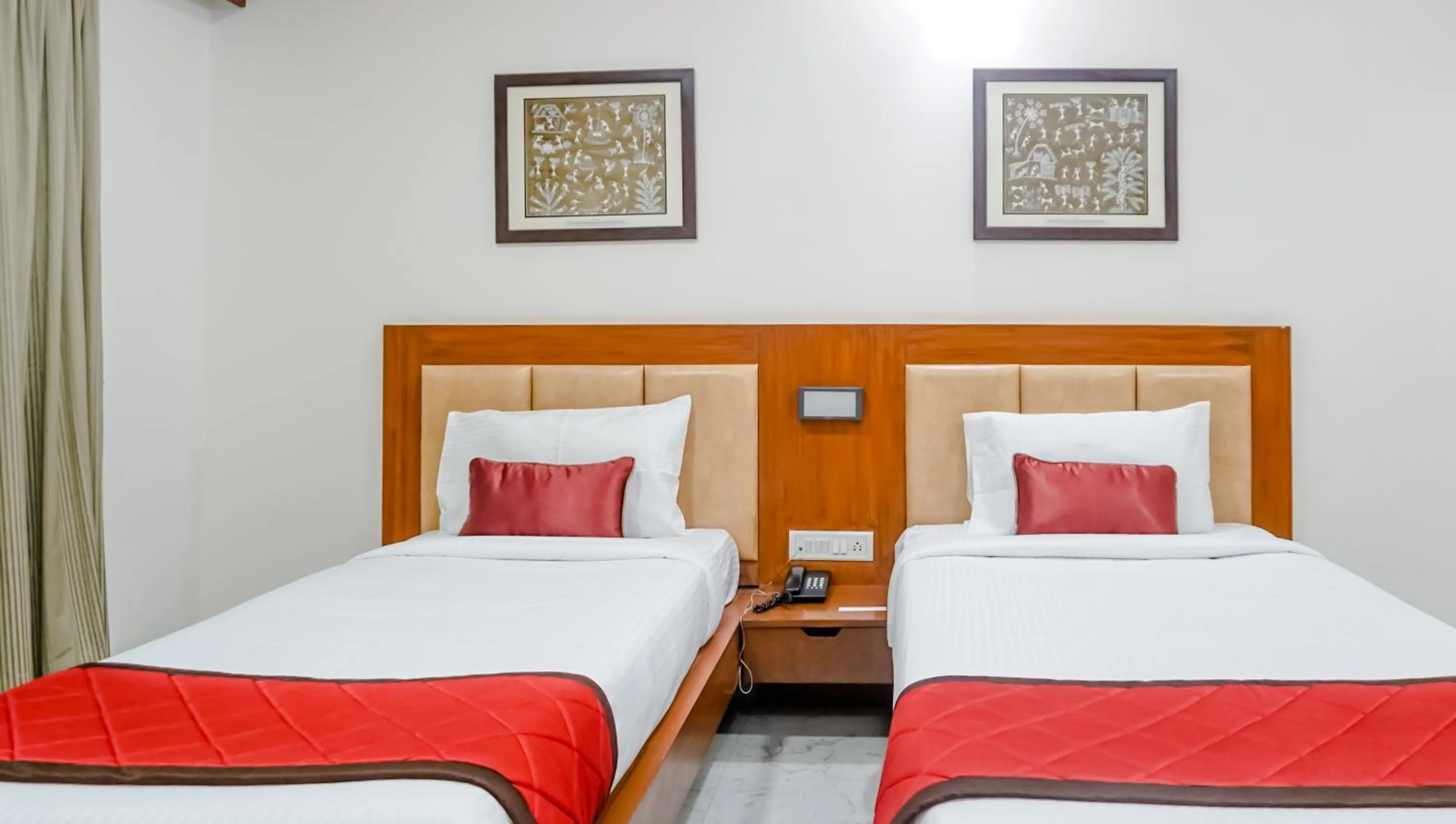Bed in The Altruist Hotel Navi Mumbai-1