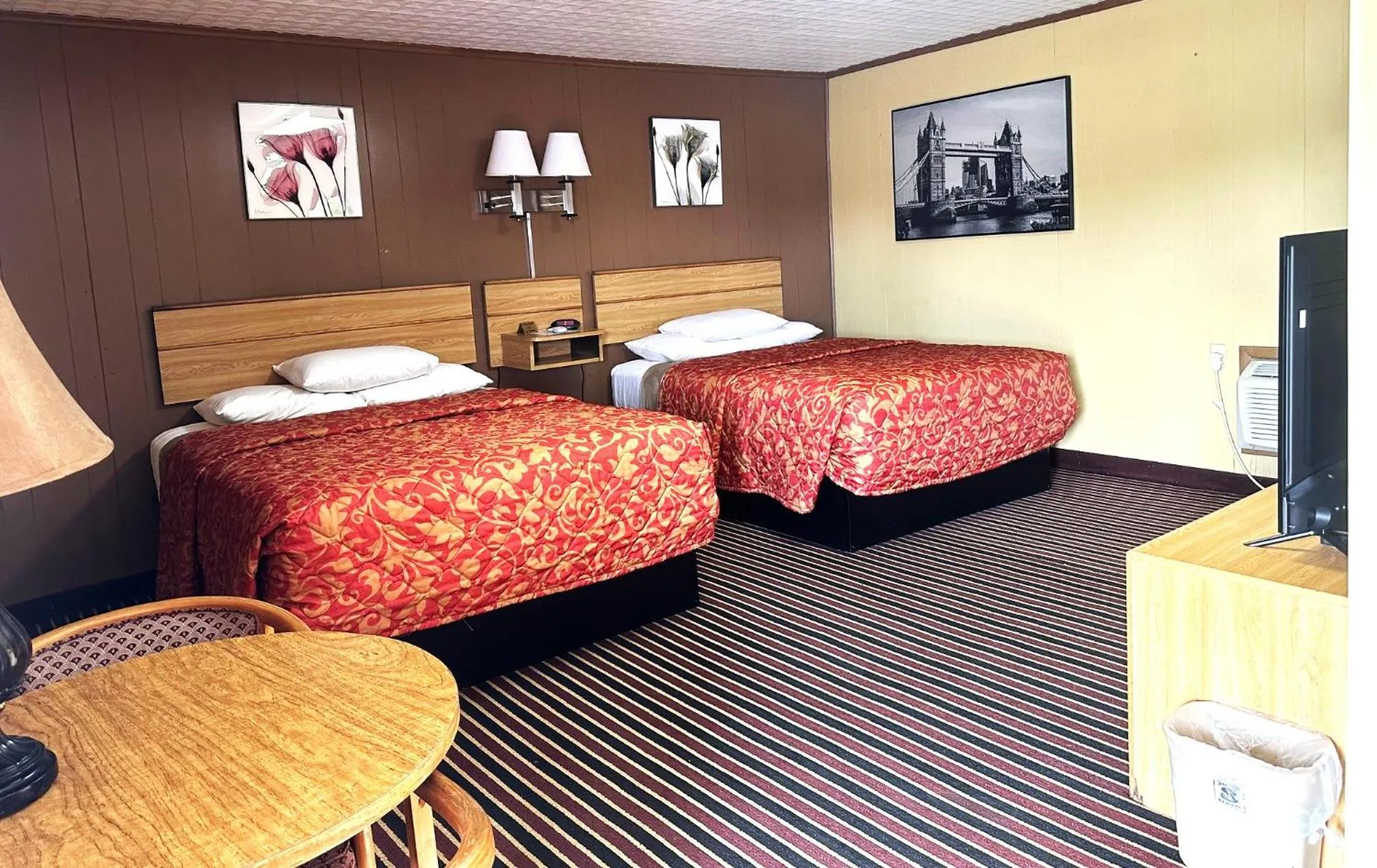 Bed in Relax Inn Vinita