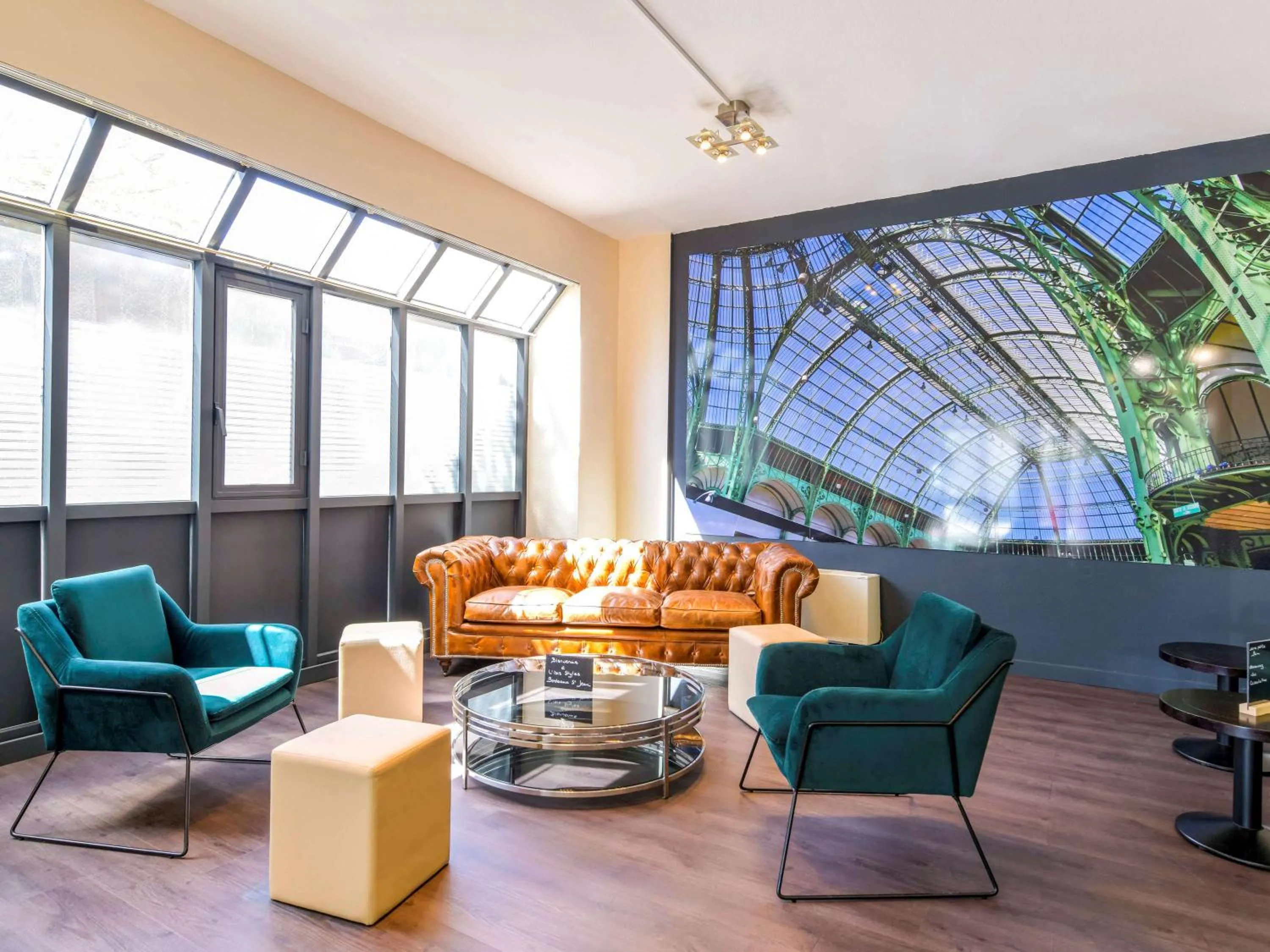 Property building, Seating Area in ibis Styles Bordeaux Gare Saint-Jean