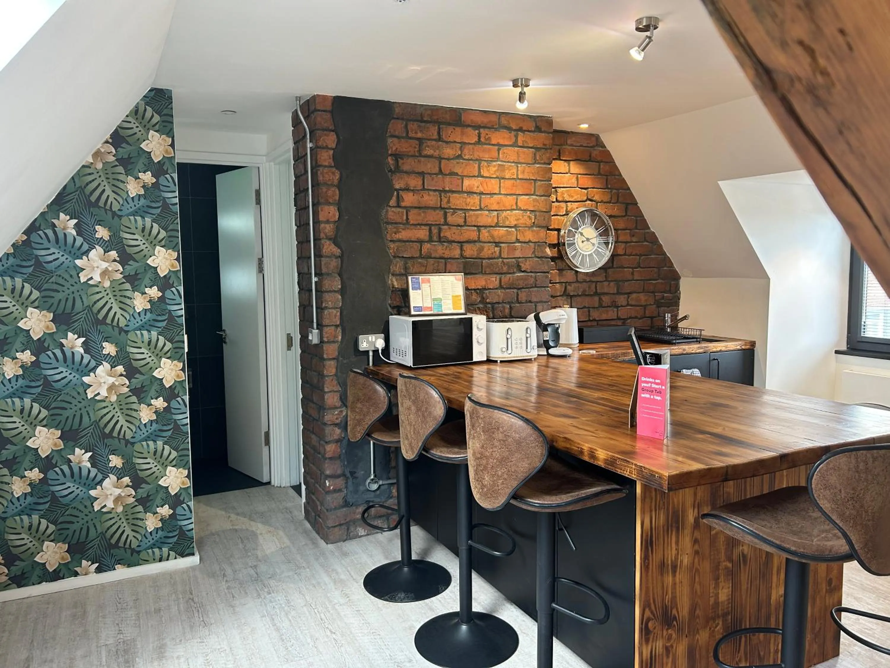 Kitchen or kitchenette in Cardiff Arms Bistro & Hotel