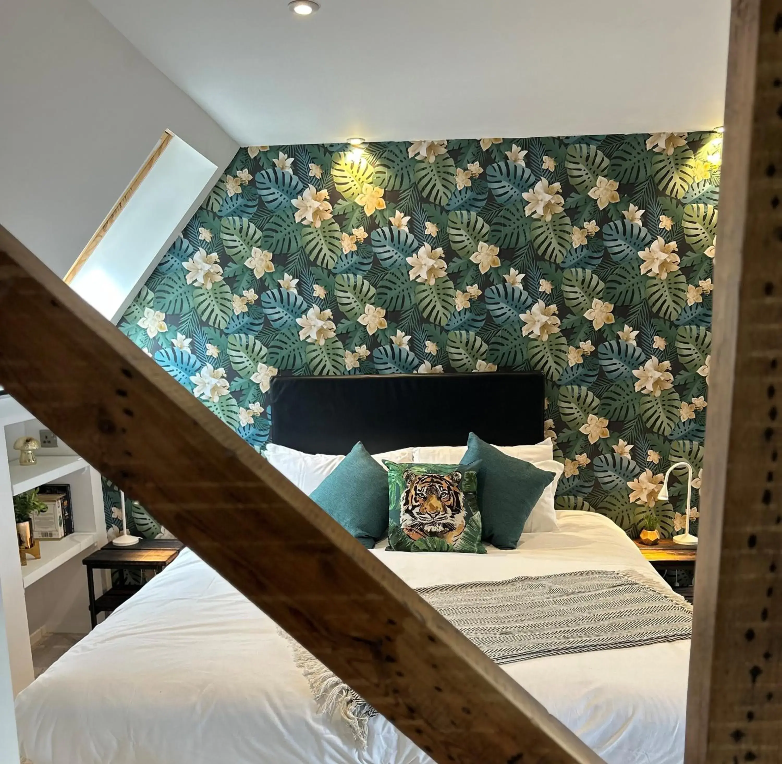 Deluxe Family Room in Cardiff Arms Bistro & Hotel Deluxe Family Room in Cardiff Arms Bistro & Hotel