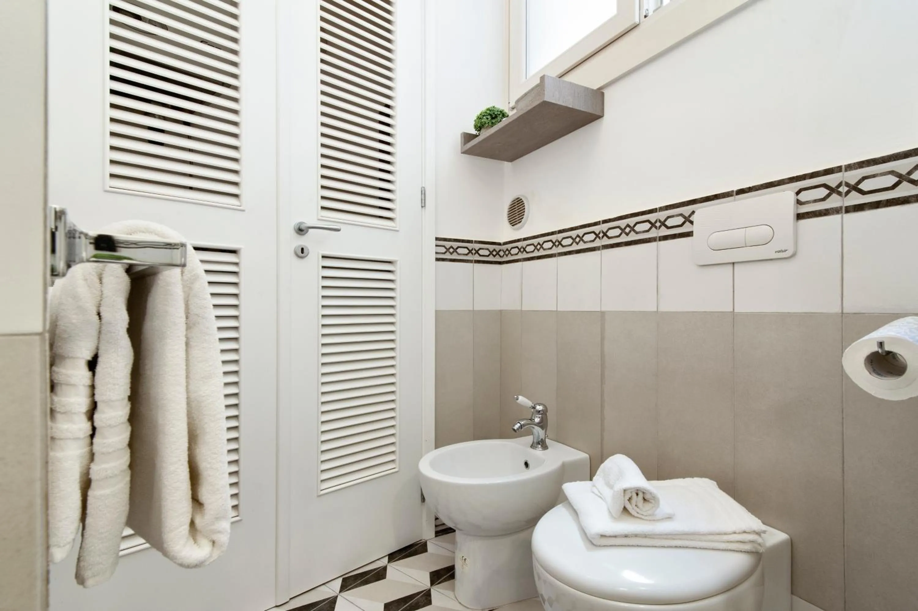 Toilet in Dimora Vico Storella