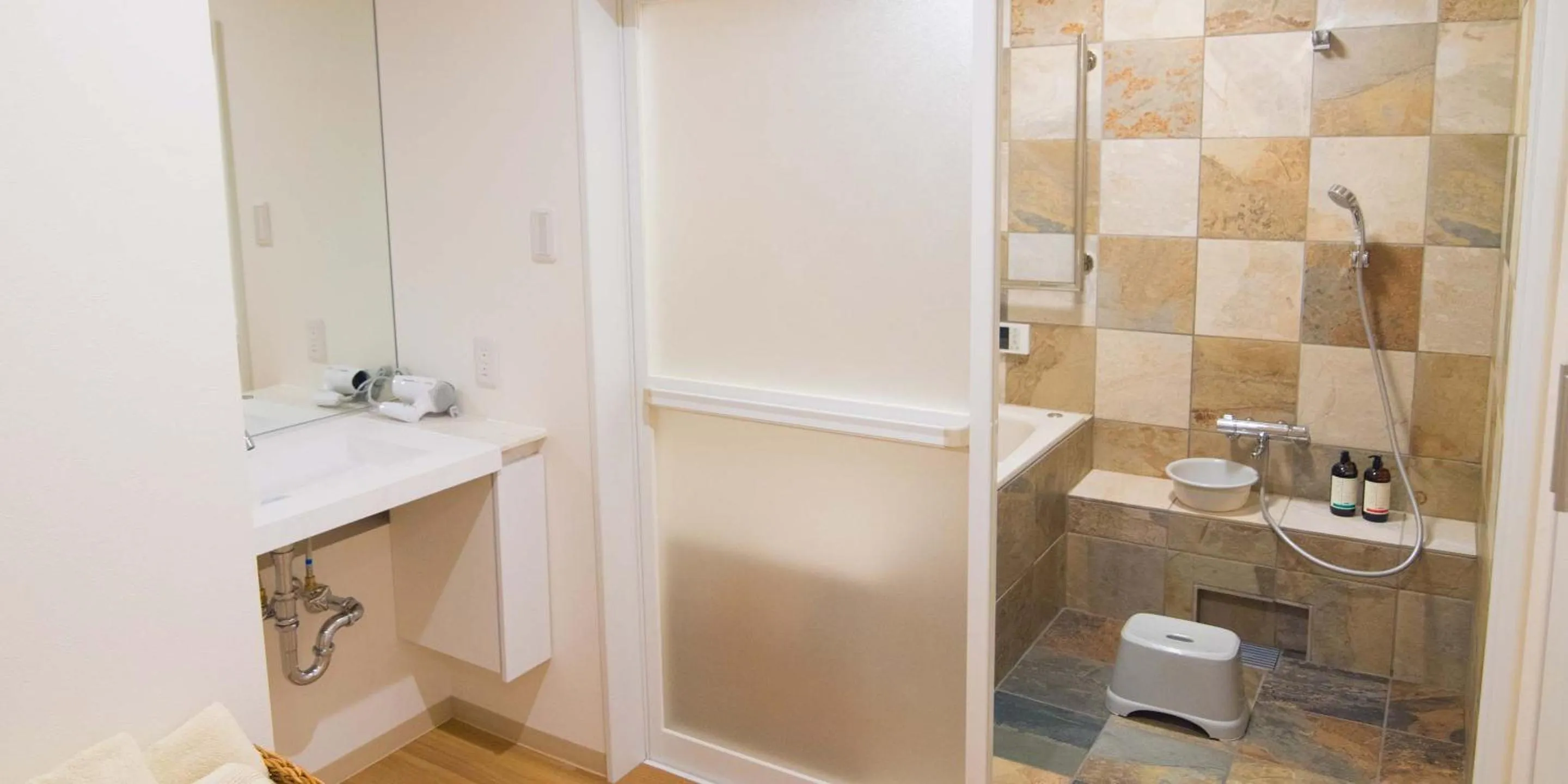 Bathroom in Kyo-Anthu Inn