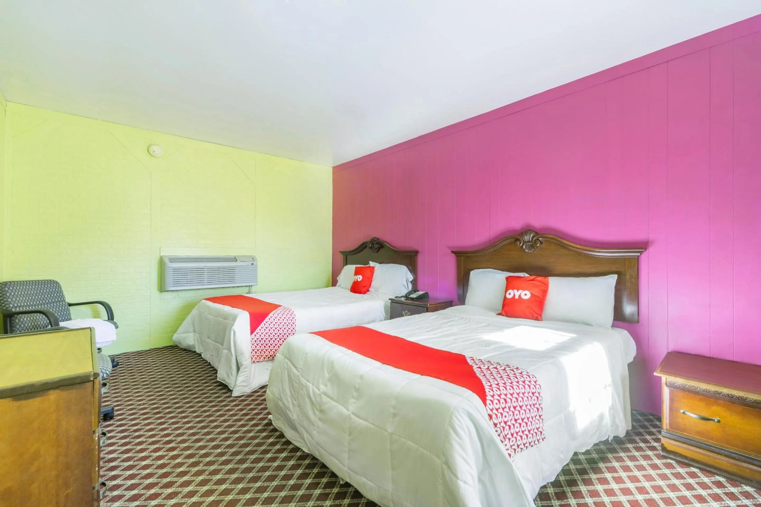 Bedroom, Bed in OYO Hotel Brookhaven MS Hwy 51 North