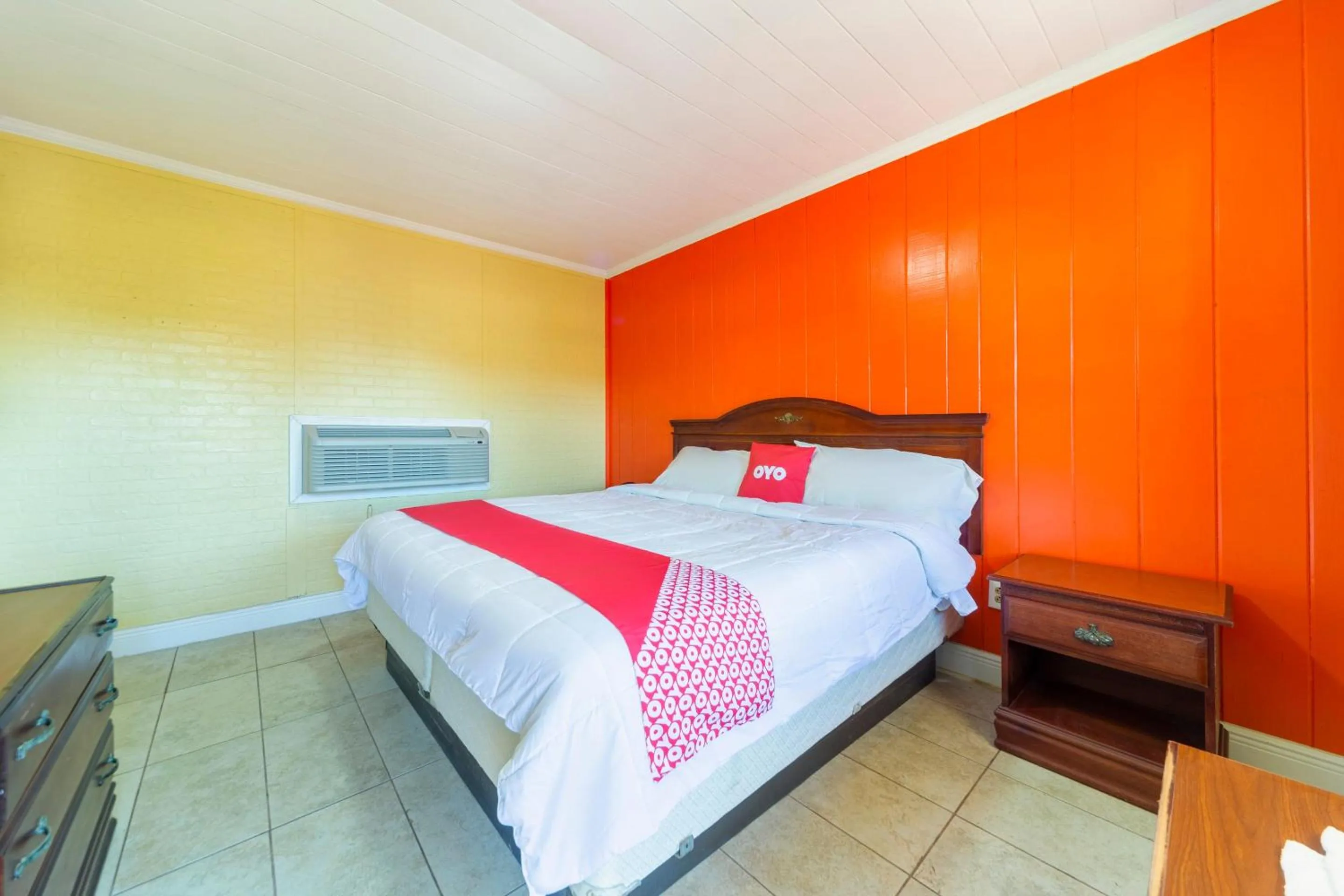 Bedroom, Bed in OYO Hotel Brookhaven MS Hwy 51 North