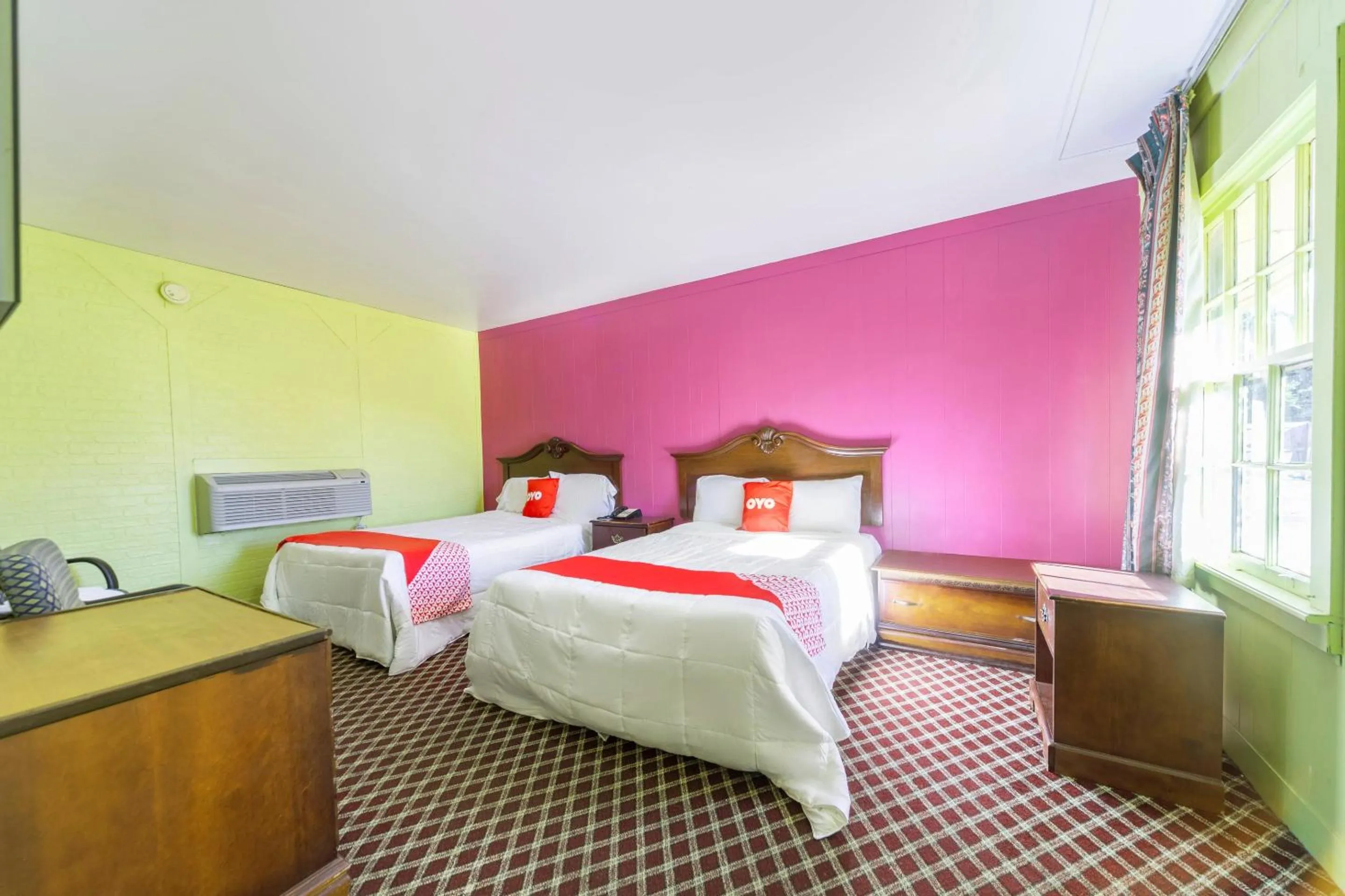 Bedroom, Bed in OYO Hotel Brookhaven MS Hwy 51 North