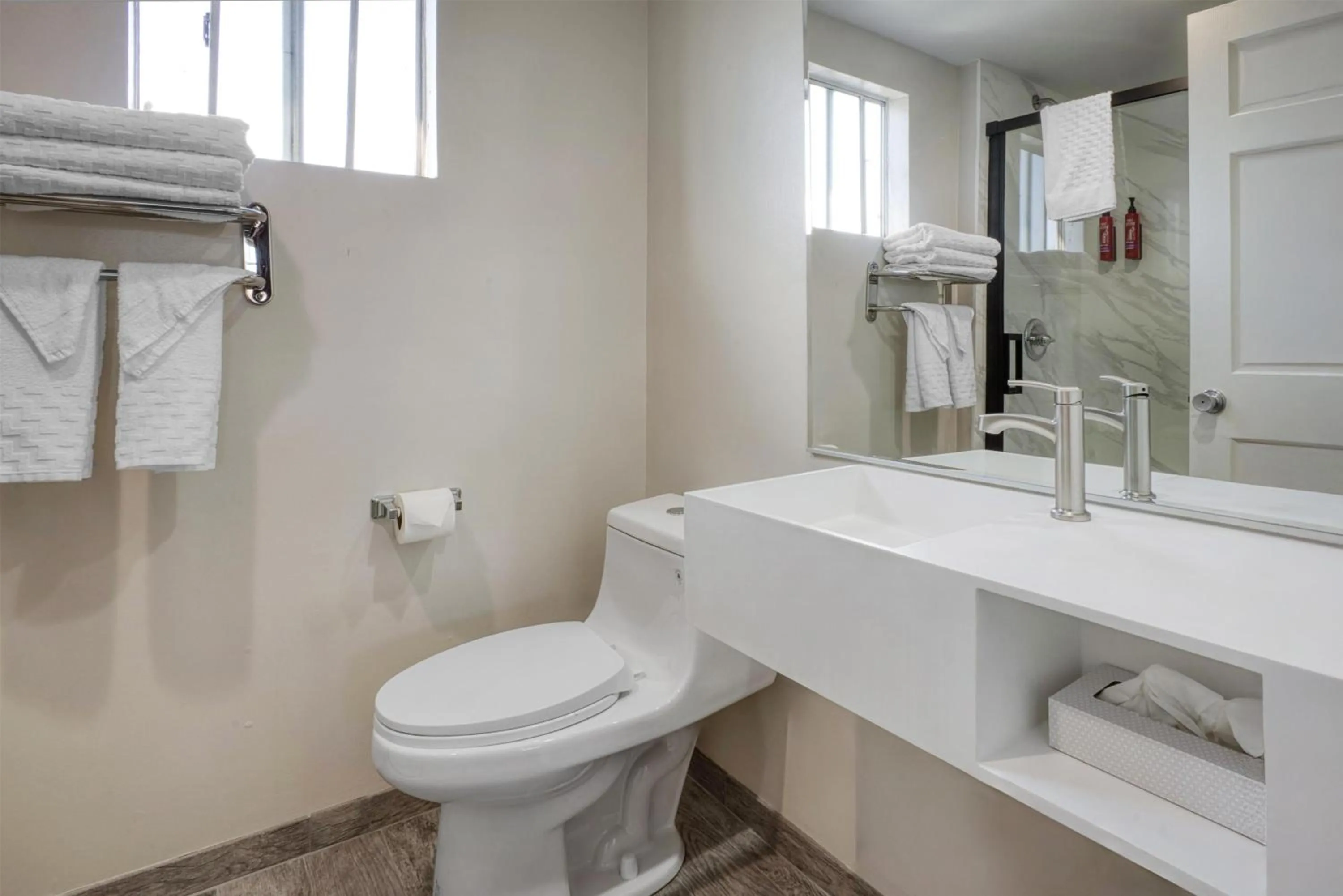 Bathroom in SureStay Hotel by Best Western San Rafael